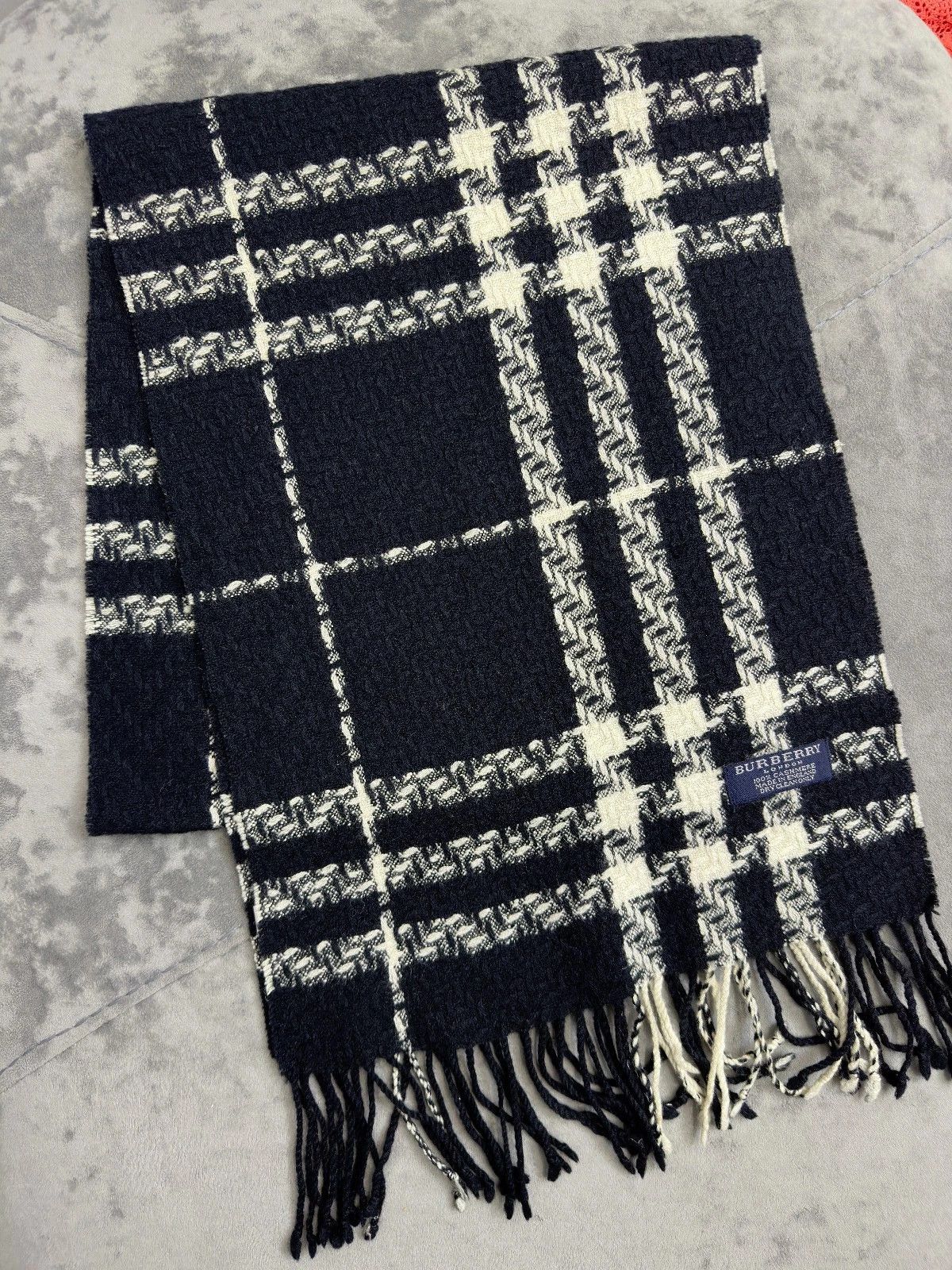Burberry Burberry Textured Wool Check Scarf 180x33 Cm Size ONE SIZE - 1 Thumbnail