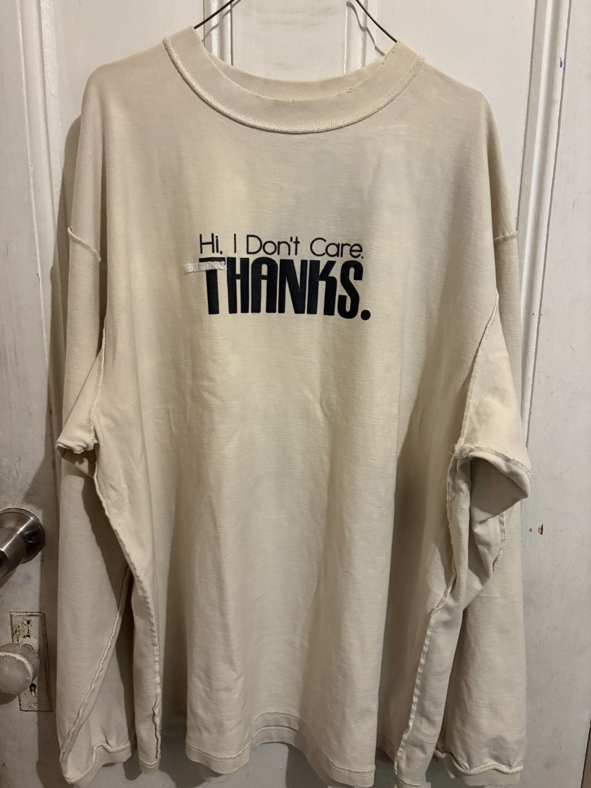Vetements Vetements FW18 “Hi I Dont Care. Thanks.” Sweater Size US S / EU 44-46 / 1 - 1 Thumbnail