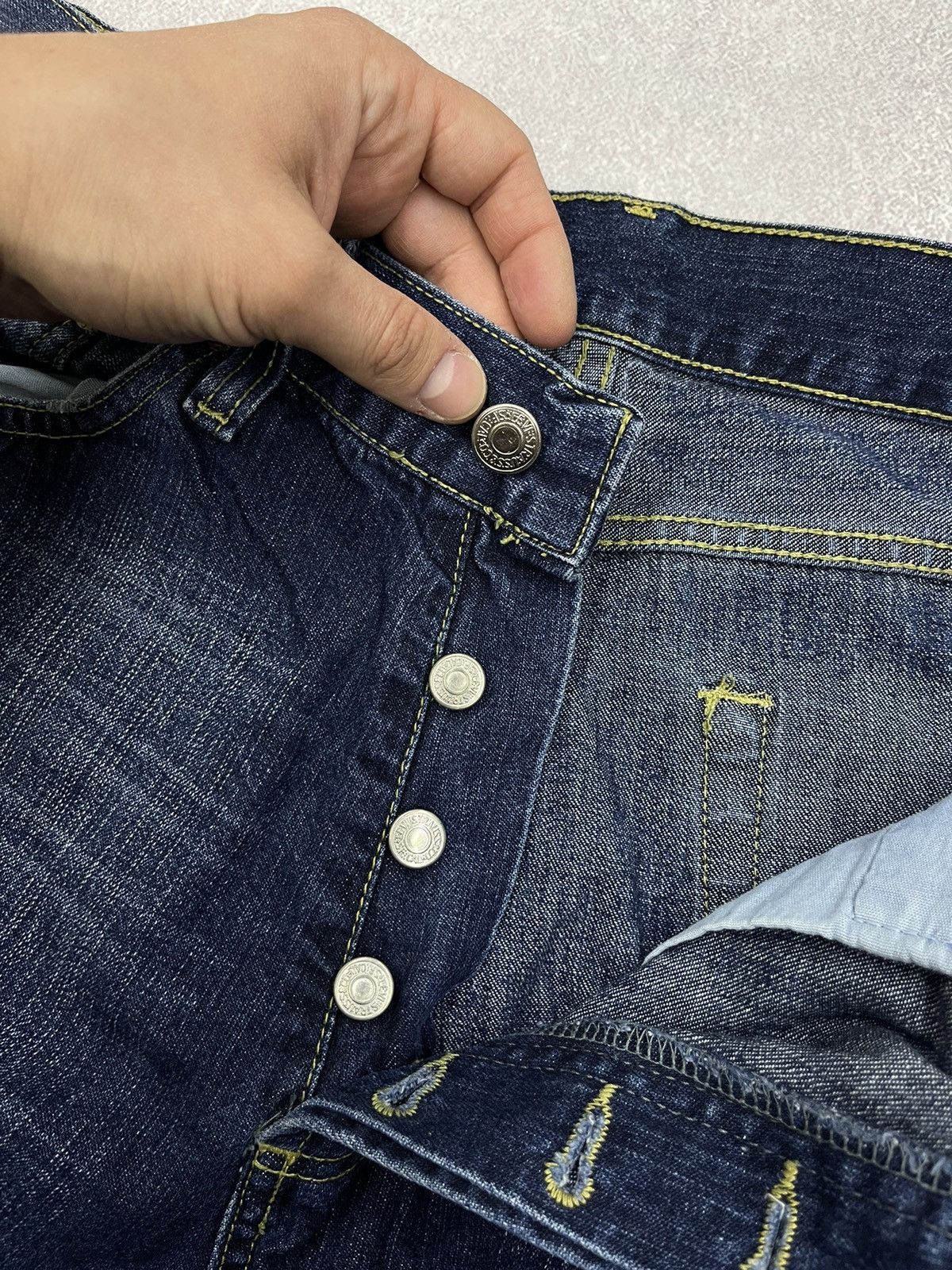 Levi's × Levi's Vintage Clothing × Vintage Vintage Levis 501 Denim Jeans Blue Made in USA Y2K Size US 32 / EU 48 - 11 Thumbnail