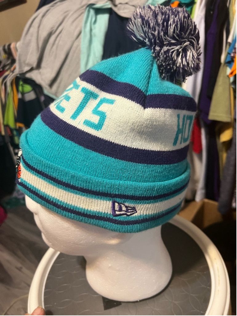 New Era Unisex New Era Charlotte Hornets Beanie Hat One Size Teal Size ONE SIZE - 4 Thumbnail