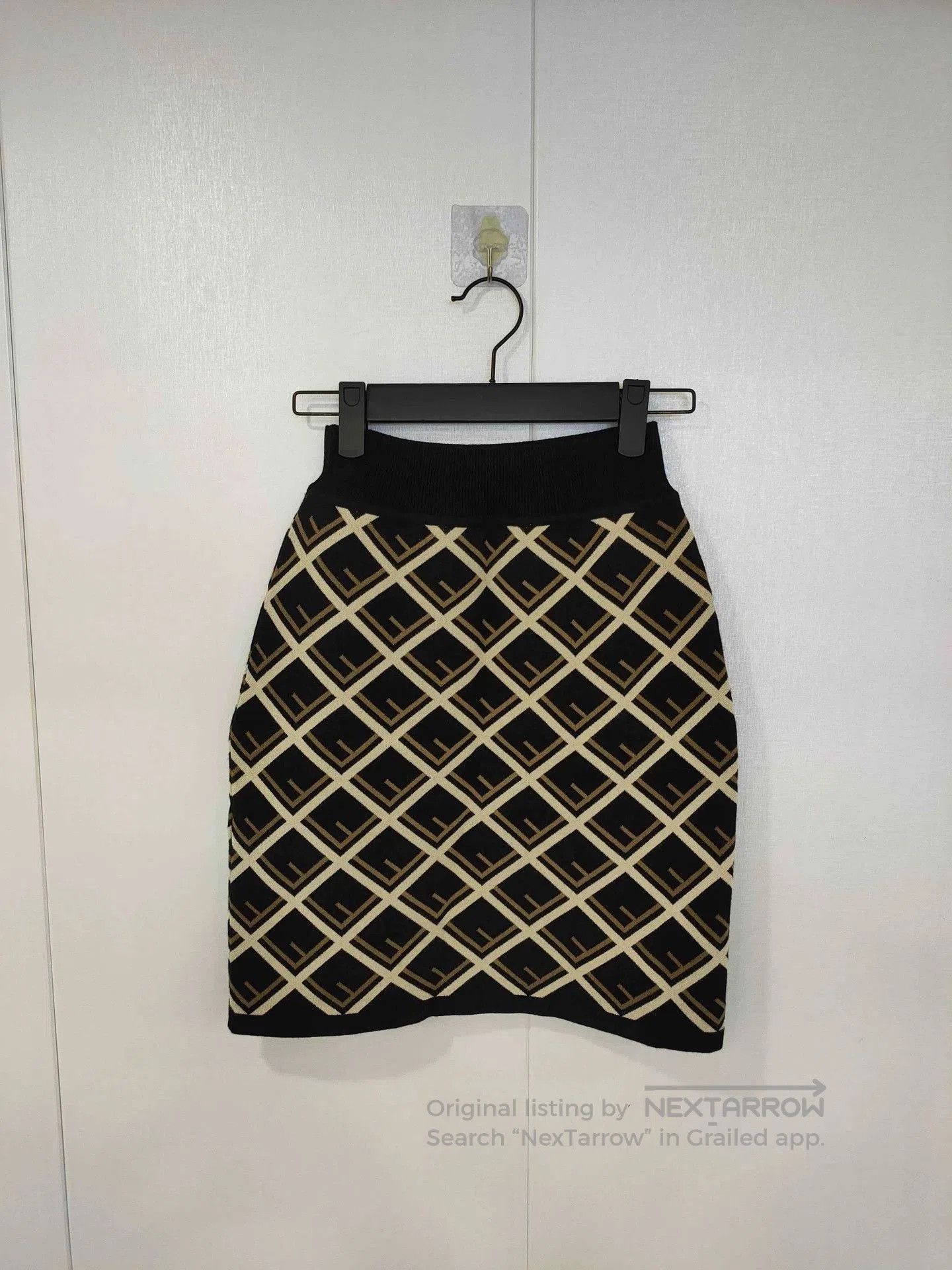 Fendi FENDI FF Check Knit Skirt. Size US 40 / EU 56 - 2 Thumbnail