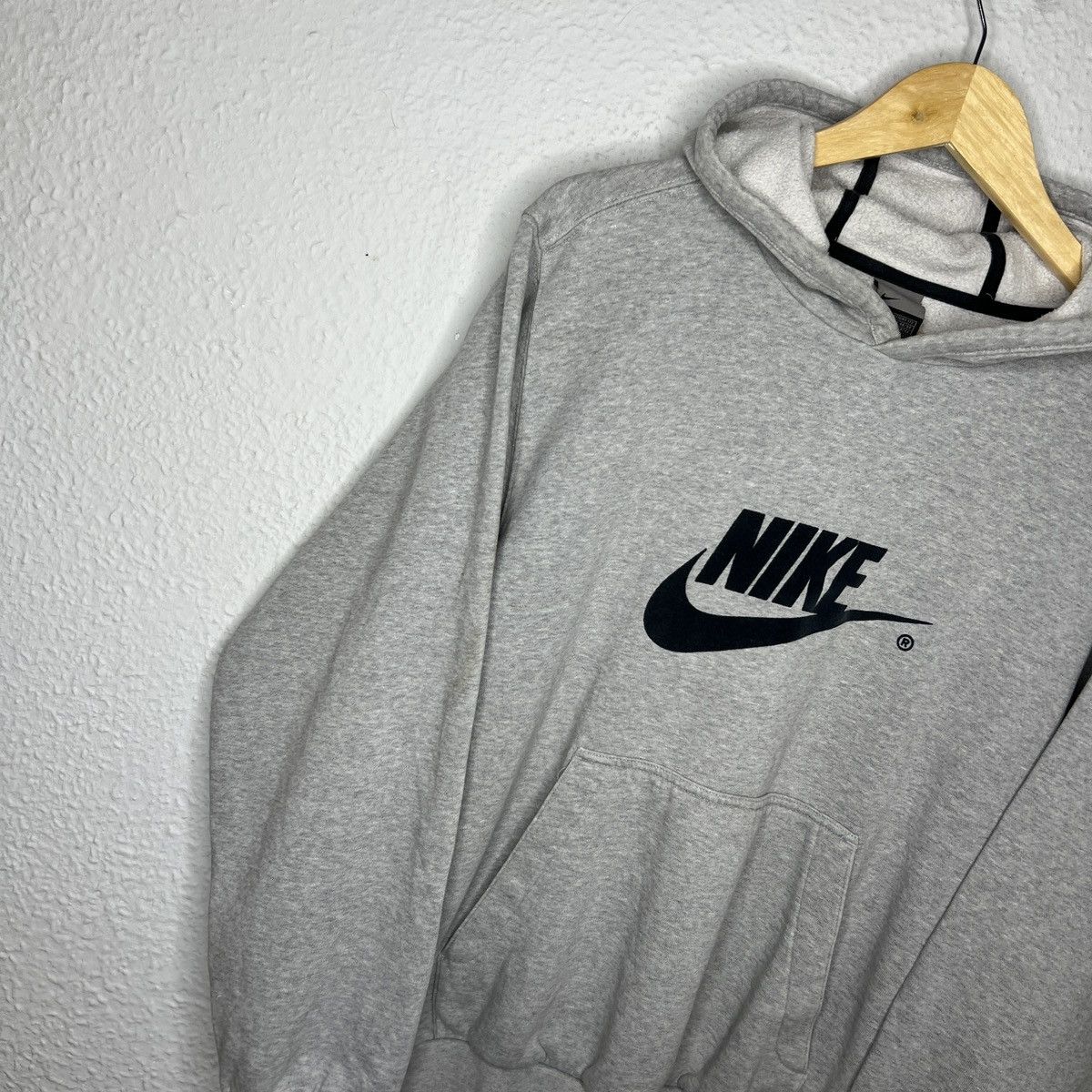Nike × Vintage Vintage Nike Hoodie Sweatshirt Grey Big Spellout Logo Y2K Size US S / EU 44-46 / 1 - 3 Thumbnail
