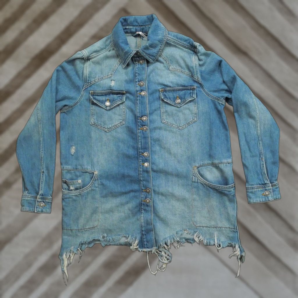Free People VINTAGE Free People Jacket Womens Small Blue Denim Grunge Oversized Distressed Biker Casual Blue Jeans 90s Womens Size 28" / US 6 / IT 42 - 1 Thumbnail
