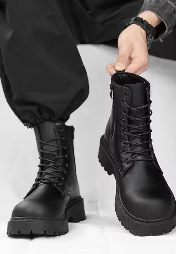 Japanese Brand Casual PU Leather Boot Size US 8 / EU 41 - 1 Thumbnail