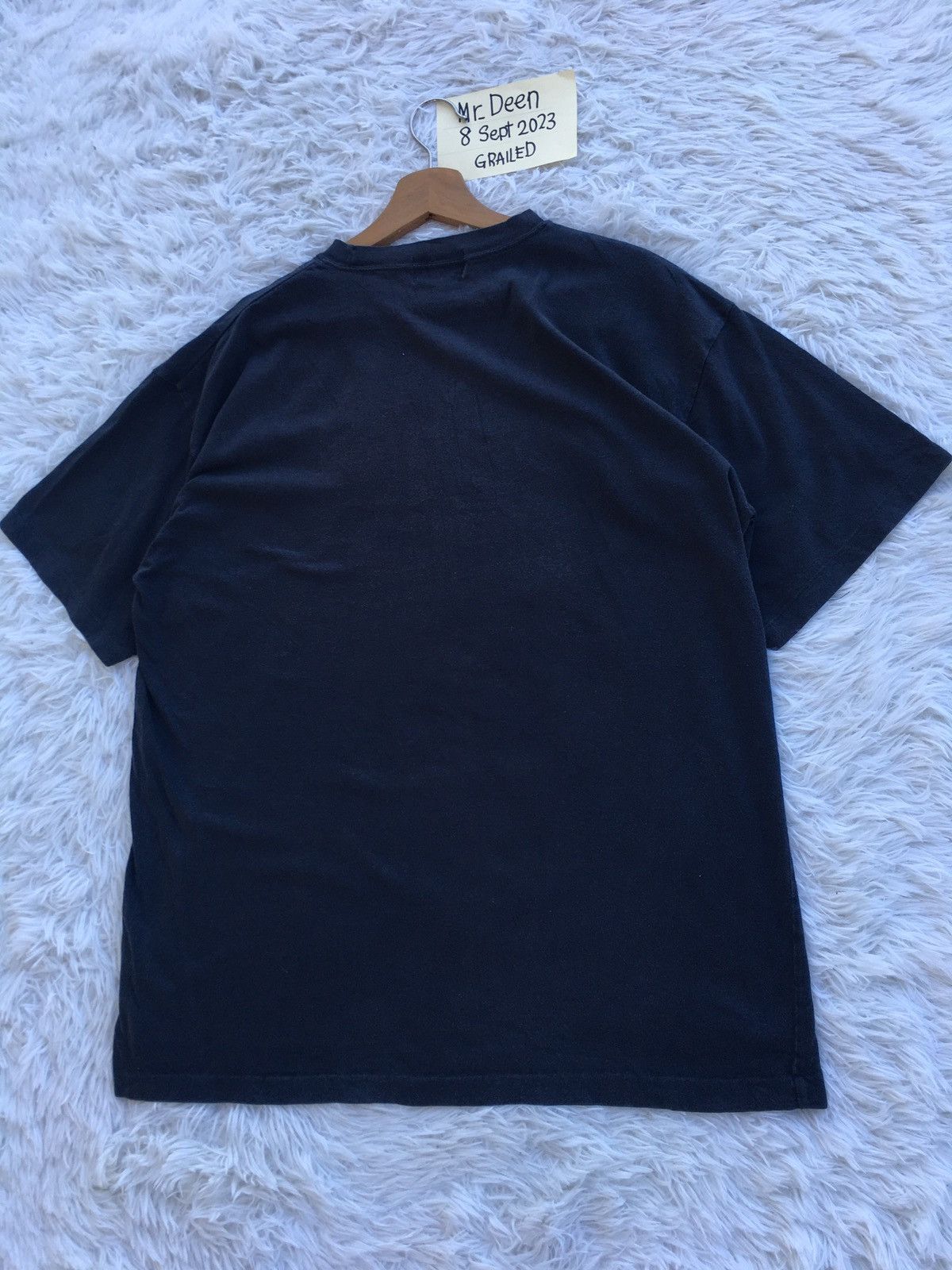 Guess Rare Vintage 90s Guess Big Logo Tshirt Size US L / EU 52-54 / 3 - 18 Thumbnail