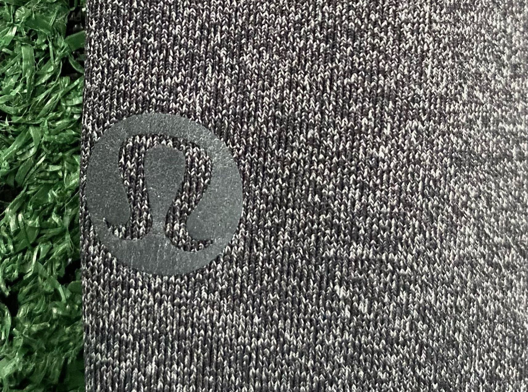 Lululemon Lululemon Speed Up Grey Leggings W/ Side Pockets Women’s 4 Size 26" / US 2 / IT 38 - 5 Thumbnail