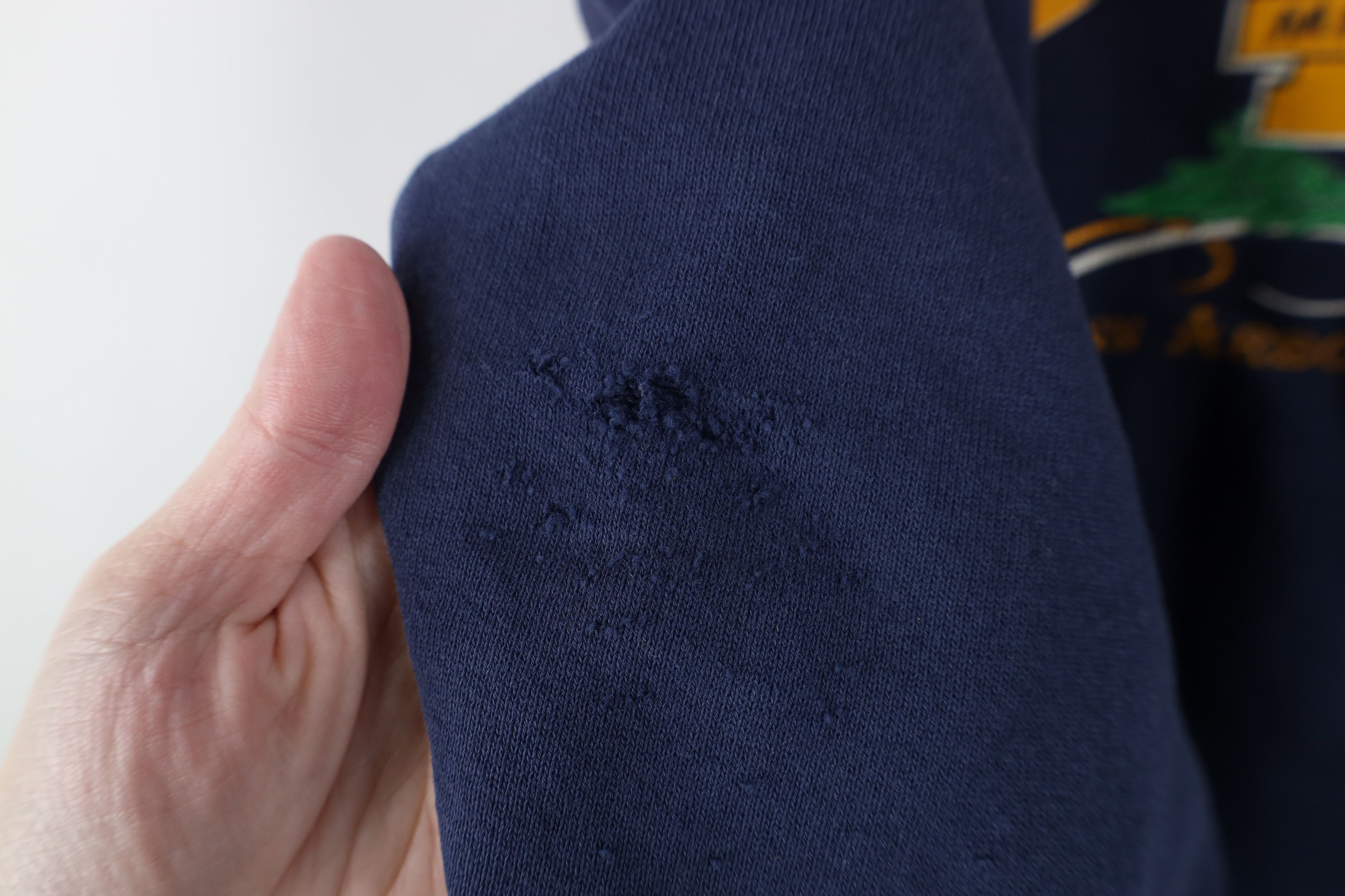 Vintage Vintage 90s University of Michigan Crewneck Sweatshirt USA Size US L / EU 52-54 / 3 - 10 Thumbnail