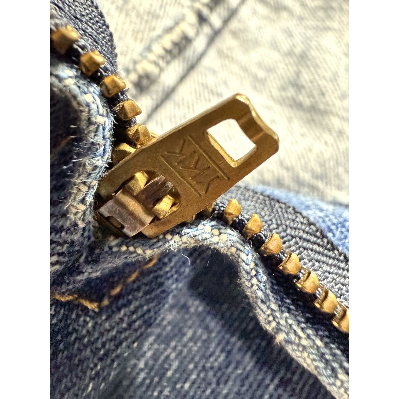 Vintage VINTAGE Bongo Skirt Women Size 7 Blue Denim Front Zip Short Cotton Button 90s Theme Size 28" / US 6 / IT 42 - 7 Thumbnail