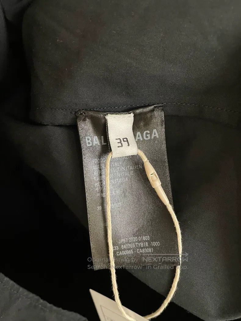 Balenciaga Balenciaga size 39 Multilingual Logo Printed Black Jacket Size US M / EU 48-50 / 2 - 8 Thumbnail