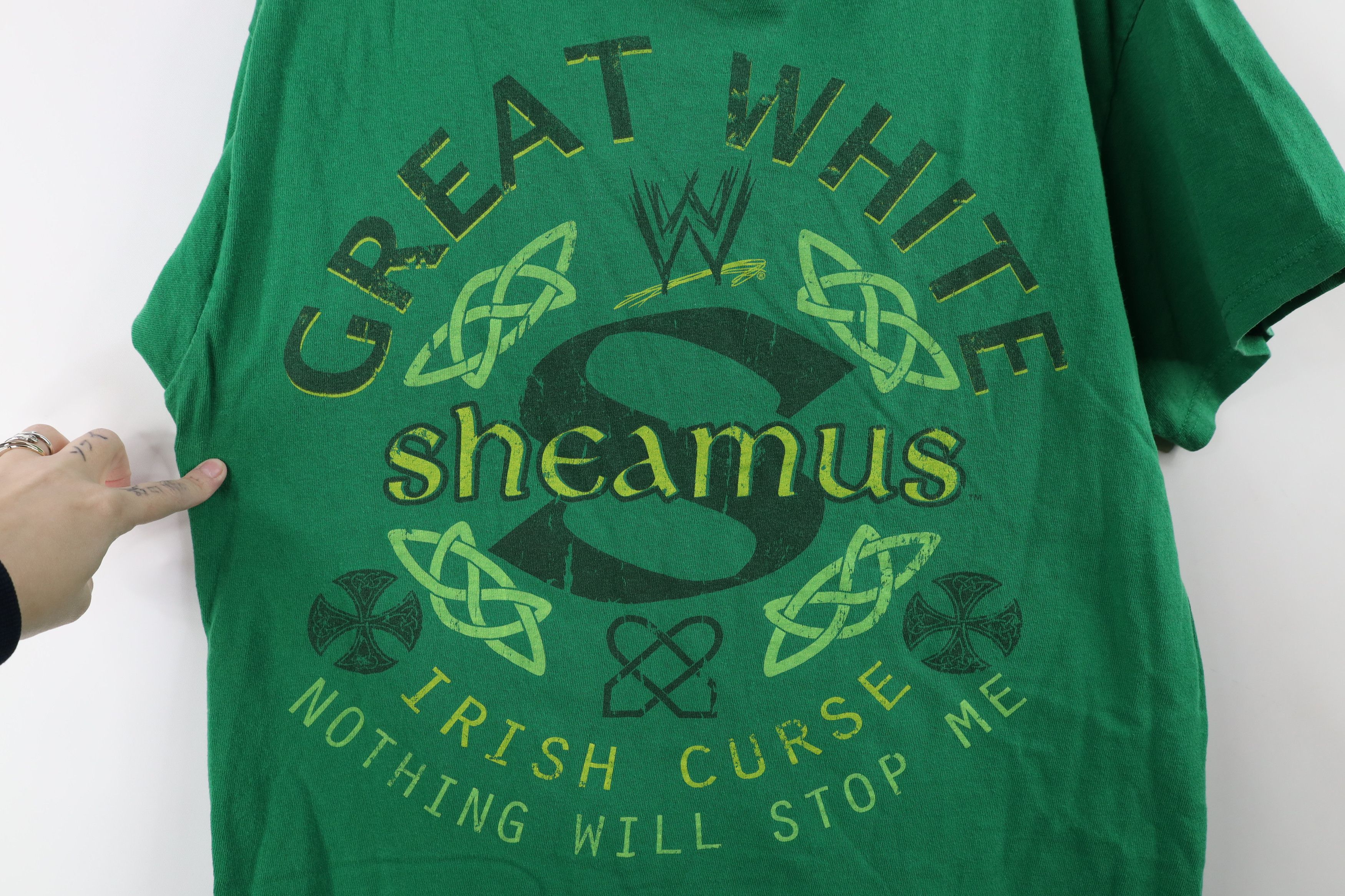 Vintage Vintage Y2K WWE Wrestling White Seamus Irish Curse T-Shirt Size US L / EU 52-54 / 3 - 4 Thumbnail