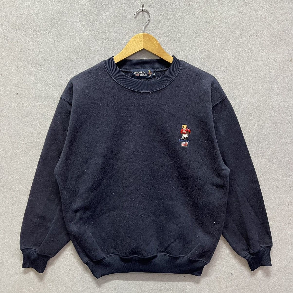 Vintage Vintage World Bear Embroidered Crewneck Sweatshirt Size US M / EU 48-50 / 2 - 1 Thumbnail