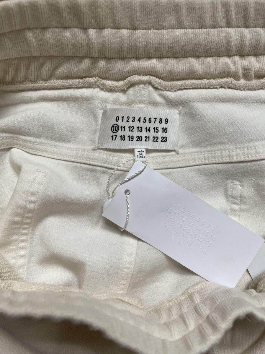 Maison Margiela Margiela Japanese fleece shorts in Ivory Size US 32 / EU 48 - 6 Thumbnail