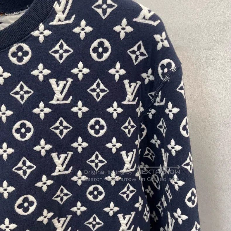 Louis Vuitton Louis Vuitton Full logo sweatshirt Size US L / EU 52-54 / 3 - 5 Thumbnail