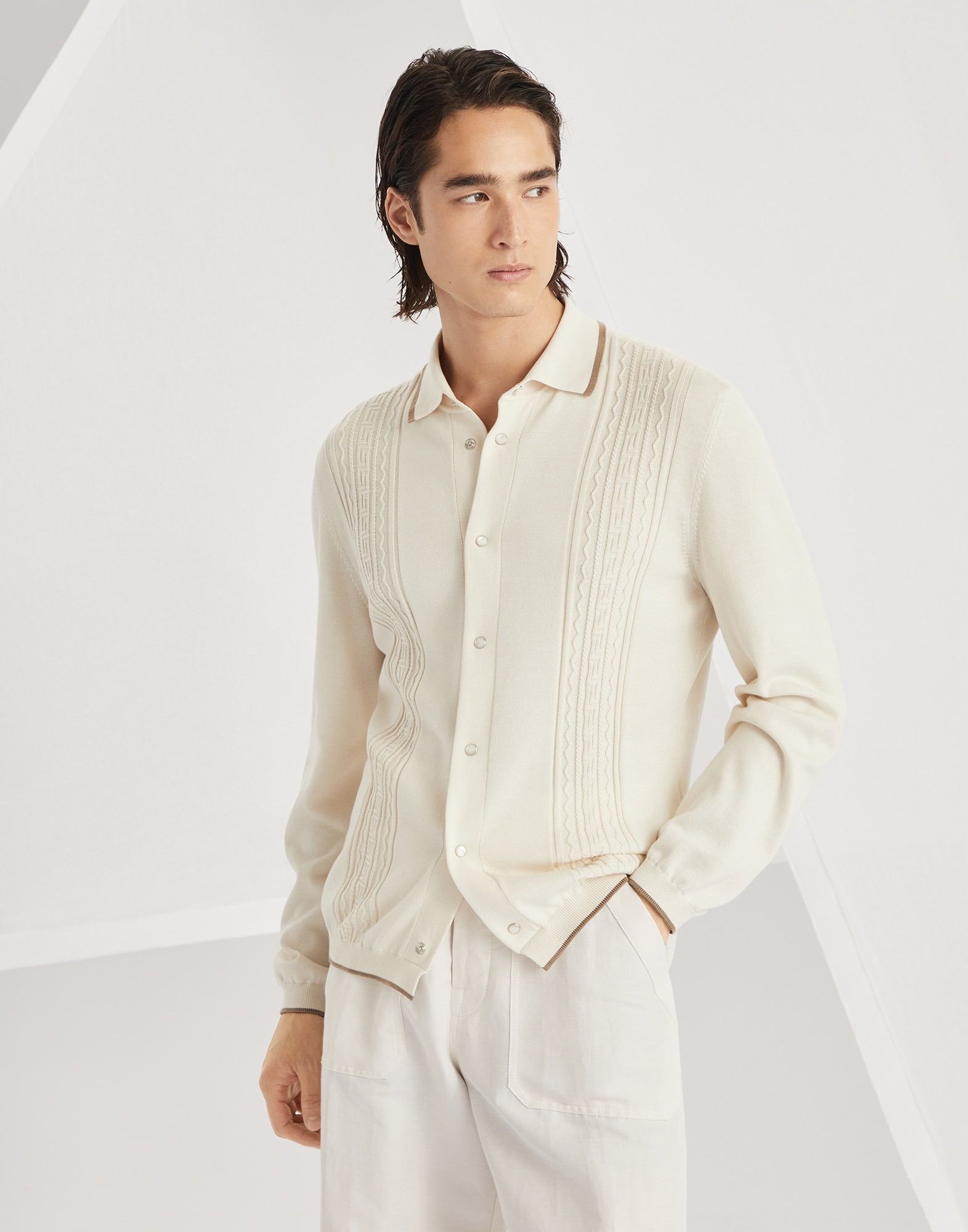 Brunello Cucinelli o1w1db10326 Sweater in White Size US XL / EU 56 / 4 - 1 Thumbnail
