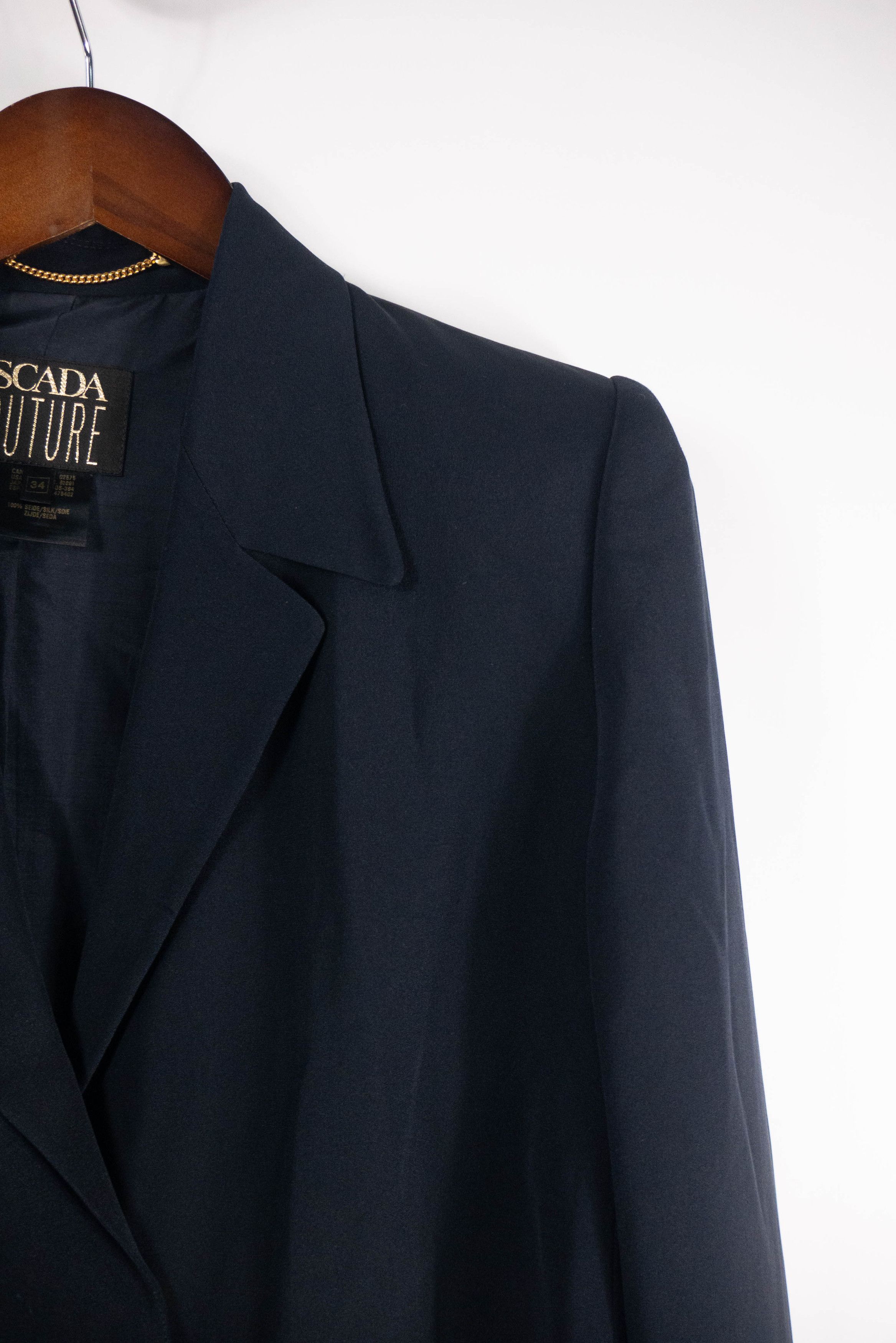 Escada × Vintage Escada Couture vintage silk blazer elegant old money Size XS / US 0-2 / IT 36-38 - 2 Thumbnail