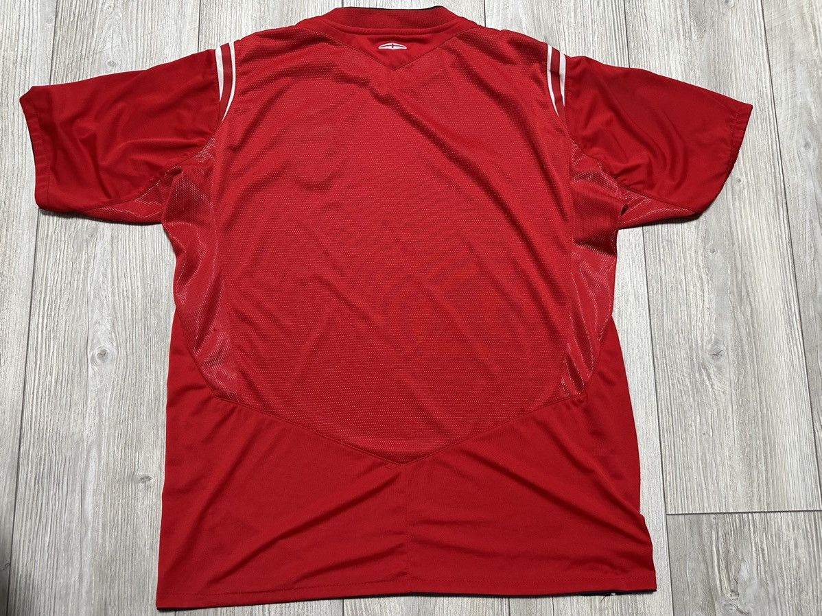 Umbro Umbro England 2004 - 2006 Away football shirt Soccer Jersey Size US XL / EU 56 / 4 - 8 Thumbnail