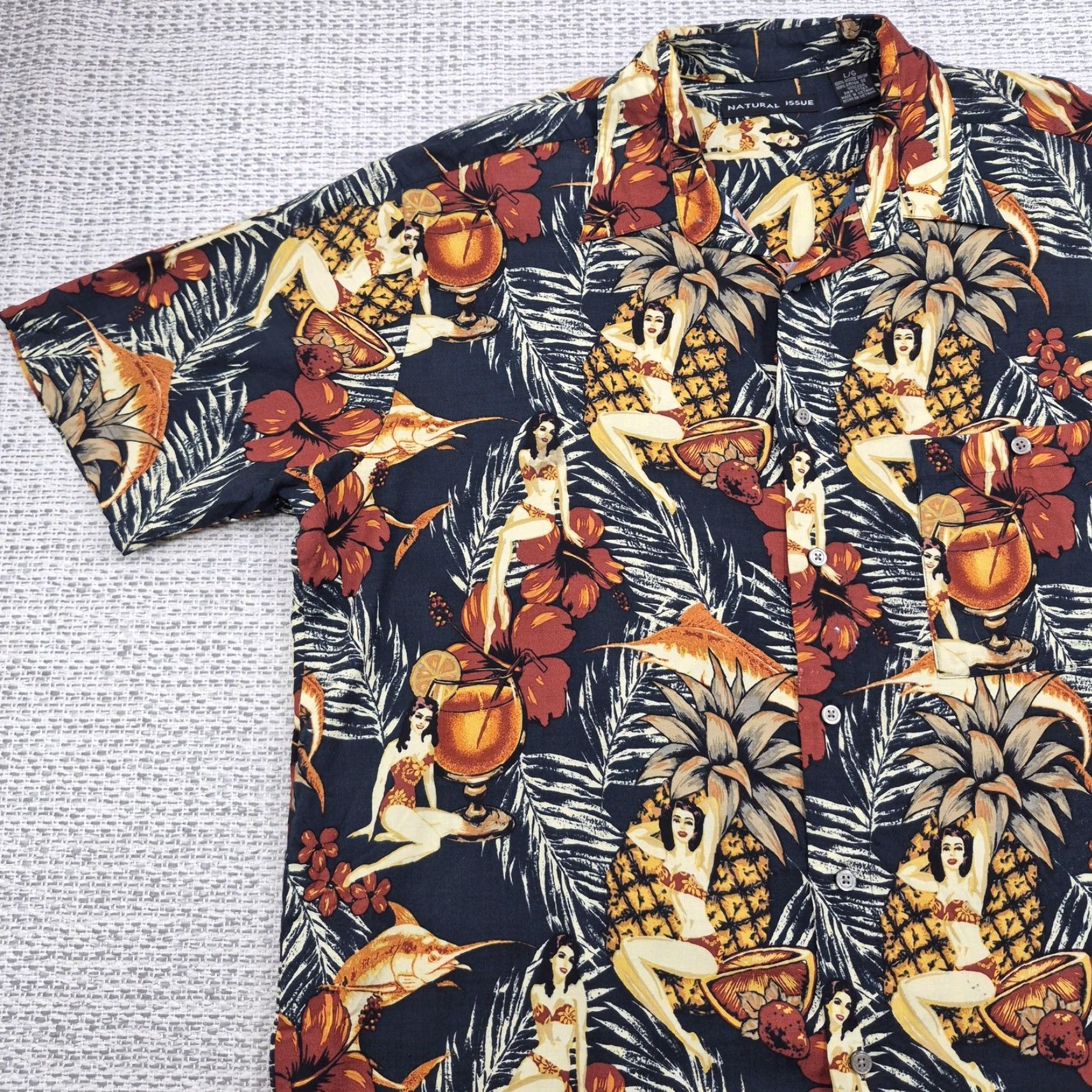 ALOHAS Natural Issue Hawaiian Button Up Shirt Mens Large L Multicolor Short Sleeve Pockets Breathable Casual Beach Tiki Pin-Up Graphic Print 90s Style? Size US L / EU 52-54 / 3 - 3 Thumbnail