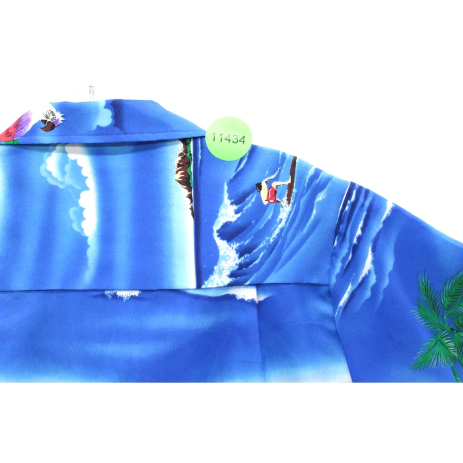 Vintage VINTAGE Hawaiian Shirt Men's Small VTG Casual Wear Parrot Birds Surfing Blue Vacation USA Shirt Size US S / EU 44-46 / 1 - 6 Thumbnail