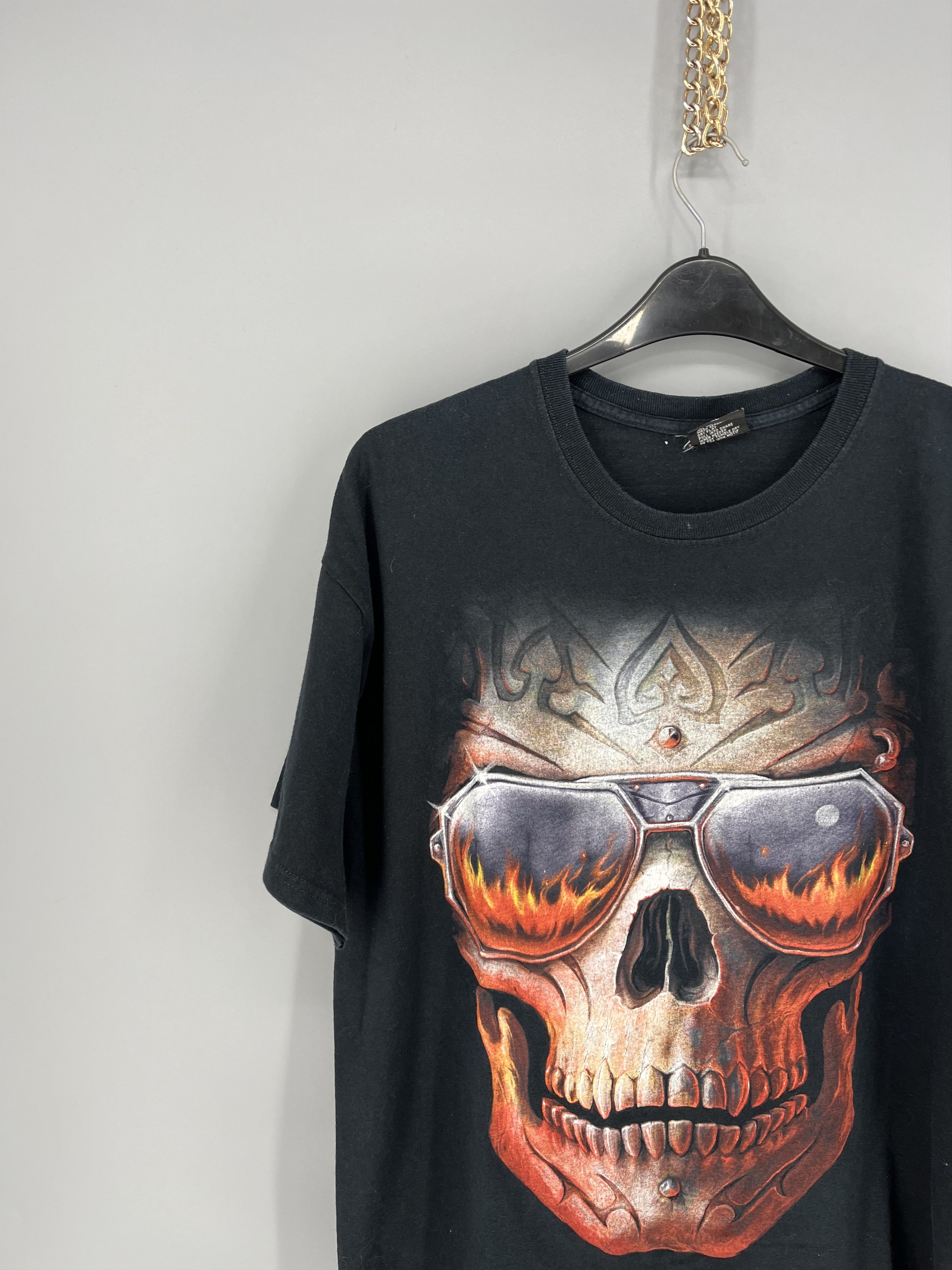Vintage Skulls T-shirt Vintage Rock Metal Size XL Black Reverse Logo Size US XL / EU 56 / 4 - 4 Thumbnail