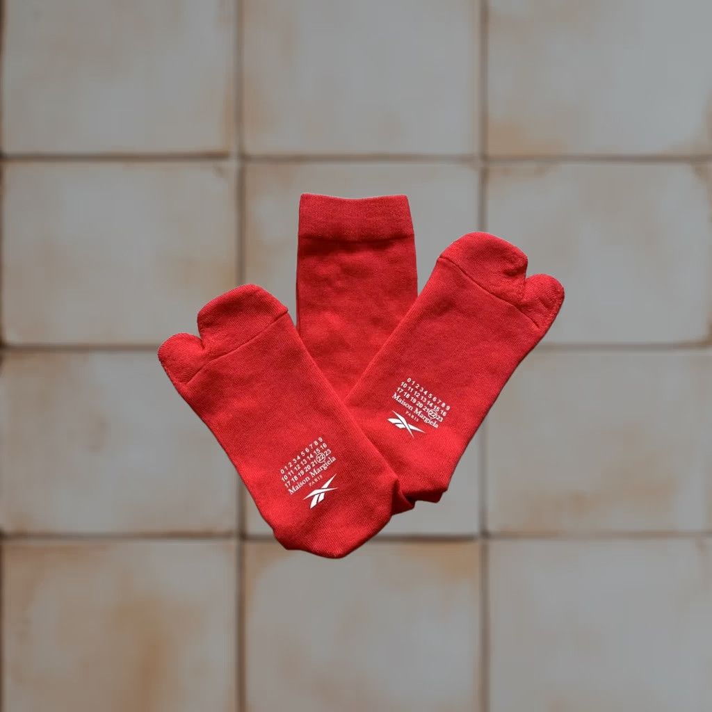 Maison Margiela MAISON MARGIELA x REEBOK TABI SOCKS RED Socks MEN One Size Size ONE SIZE - 1 Thumbnail