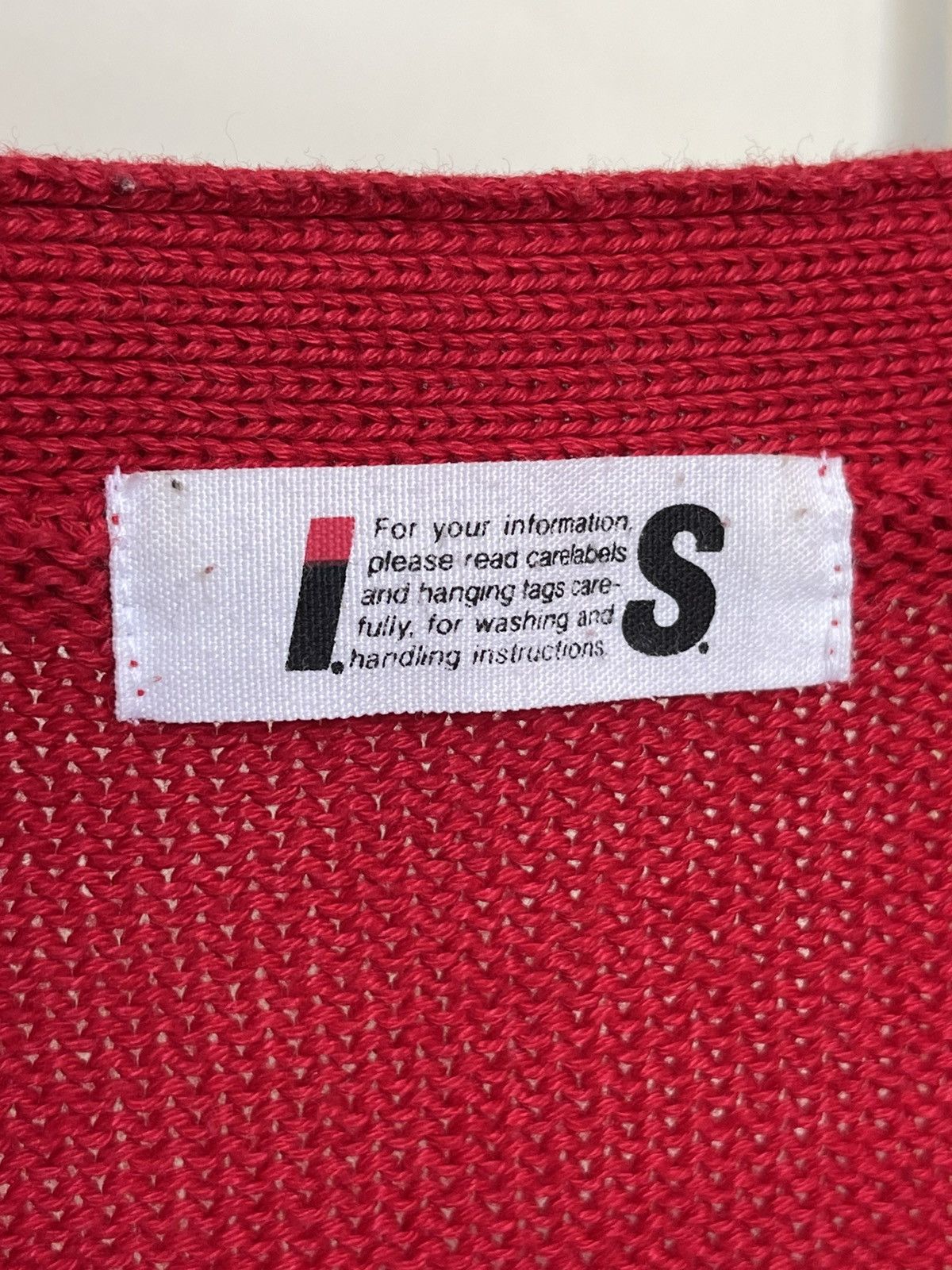Issey Miyake × Japanese Brand Issey Miyake Sports Chenille Patch Red Cardigan Size US L / EU 52-54 / 3 - 4 Thumbnail