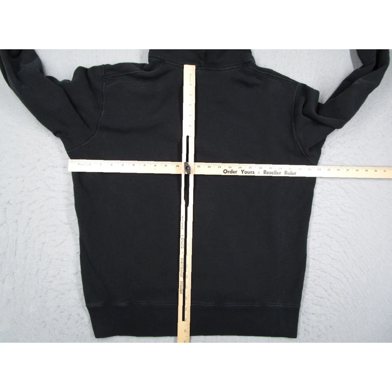 Uniqlo VINTAGE Uniqlo UT Hoodie Mens L Black Jean-Michel Basquiat Crown Graphic Pullover Size US L / EU 52-54 / 3 - 5 Thumbnail