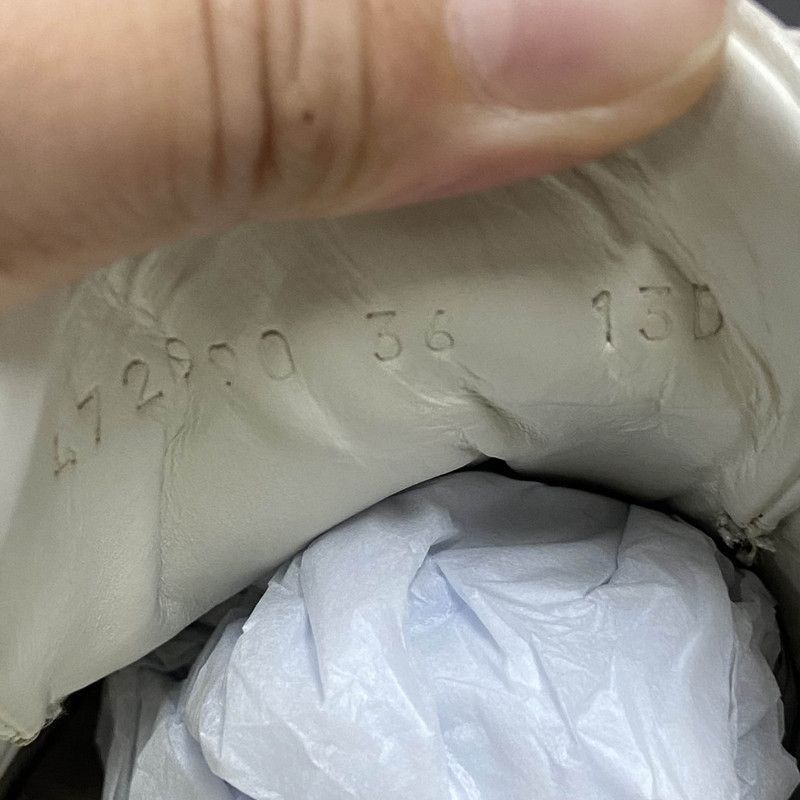 Gucci Gucci Ace Heart Pierced Leather Sneakers for Women -2508 Size US 6 / IT 36 - 5 Thumbnail