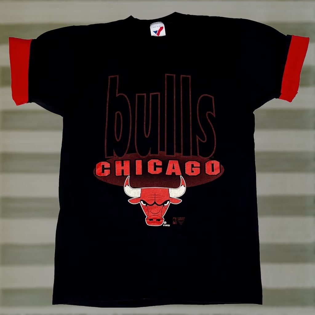 Vintage Artex Sportswear Men’s Vintage 90s Chicago Bulls T-Shirt Shirt Small Black 100% Cotton 1990s Sports Mens Size US S / EU 44-46 / 1 - 1 Thumbnail