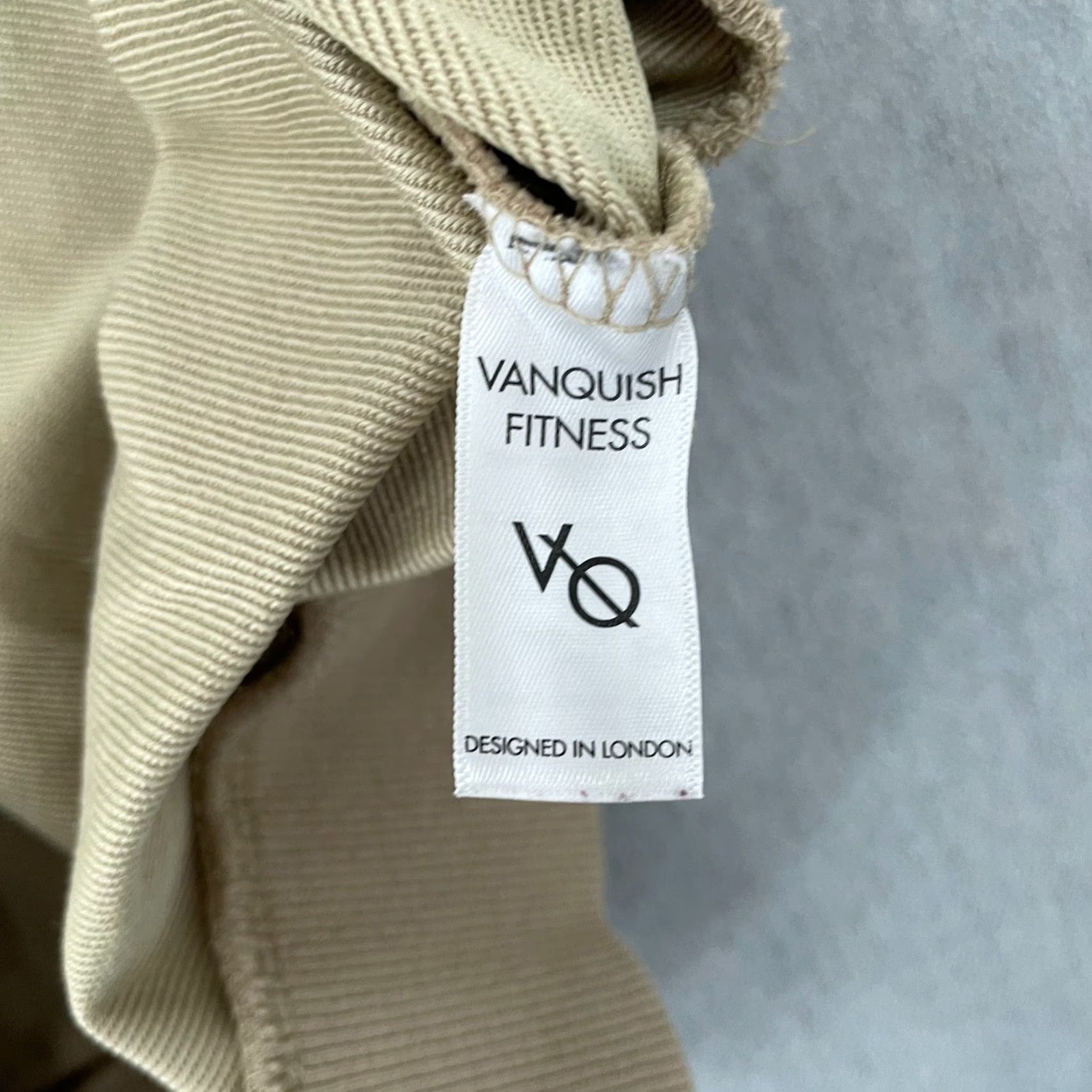 Vintage Vanquish Brand Fitness Sweatshirt Adult Large Brown Hoodie Sweater Mens L Active Gym Fashion Pullover Size US L / EU 52-54 / 3 - 6 Thumbnail