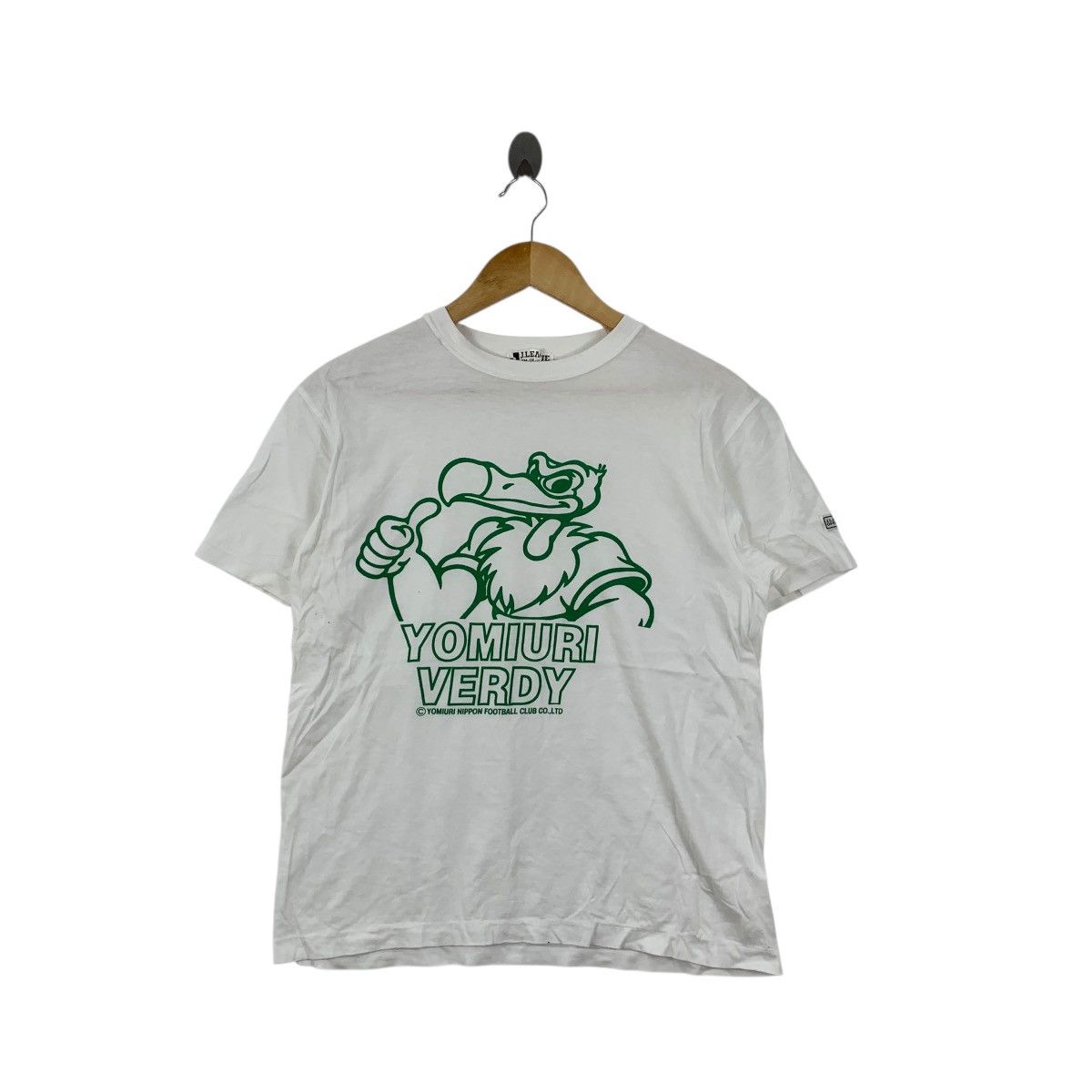 Vintage Vintage YOMIURI TOKYO VERDY Captain Tsubasa Football Tee Size US S / EU 44-46 / 1 - 1 Thumbnail