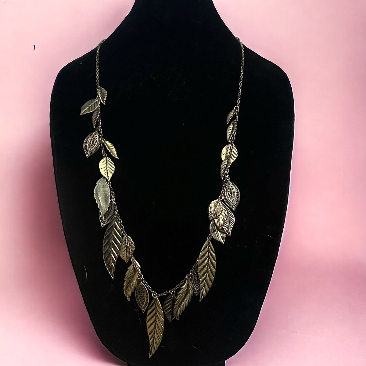 Other Long leaf charm necklace Size ONE SIZE - 1 Thumbnail