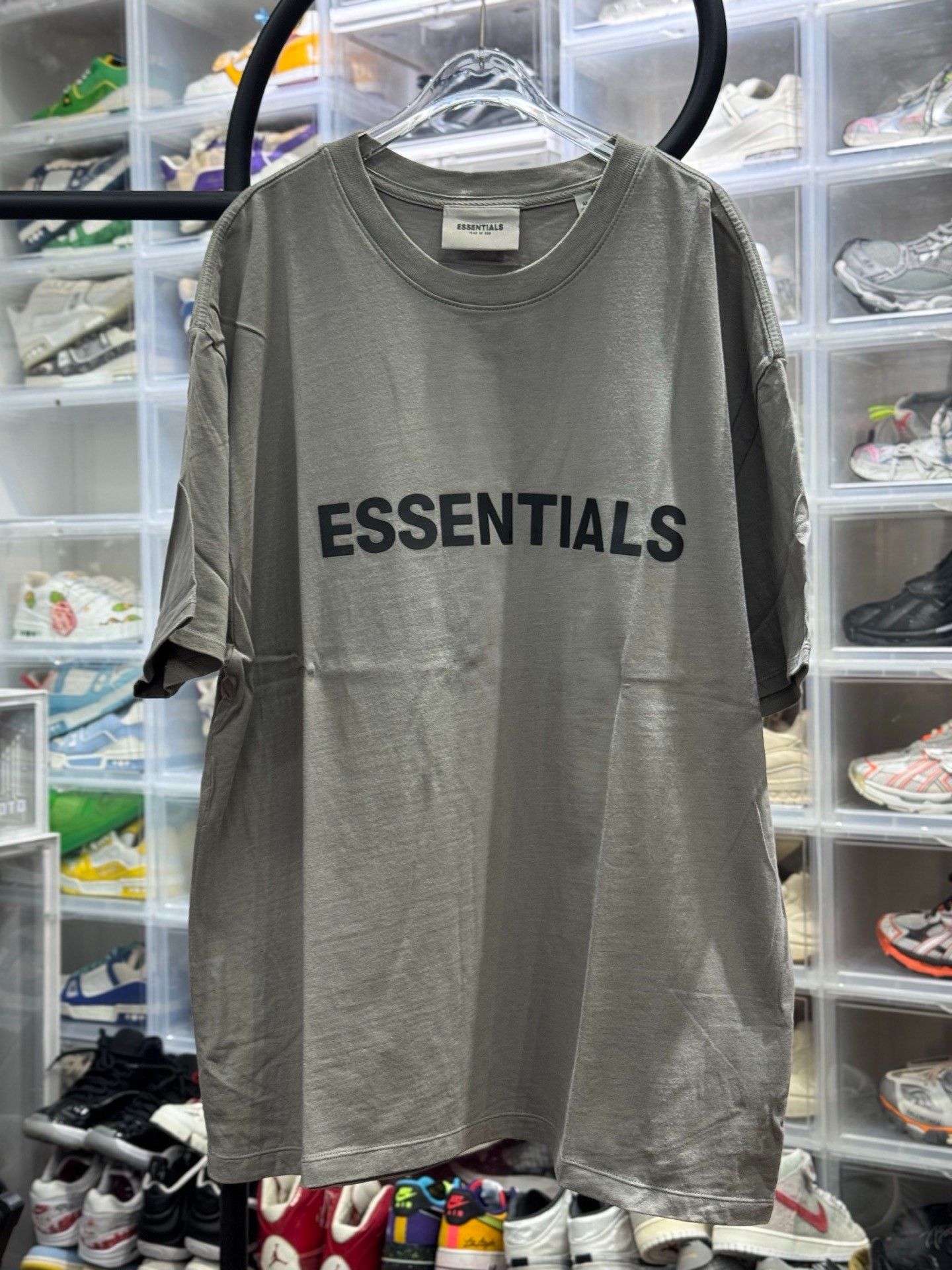 Essentials Essentials Retro Gray T-Shirt M Men Size US M / EU 48-50 / 2 - 1 Thumbnail