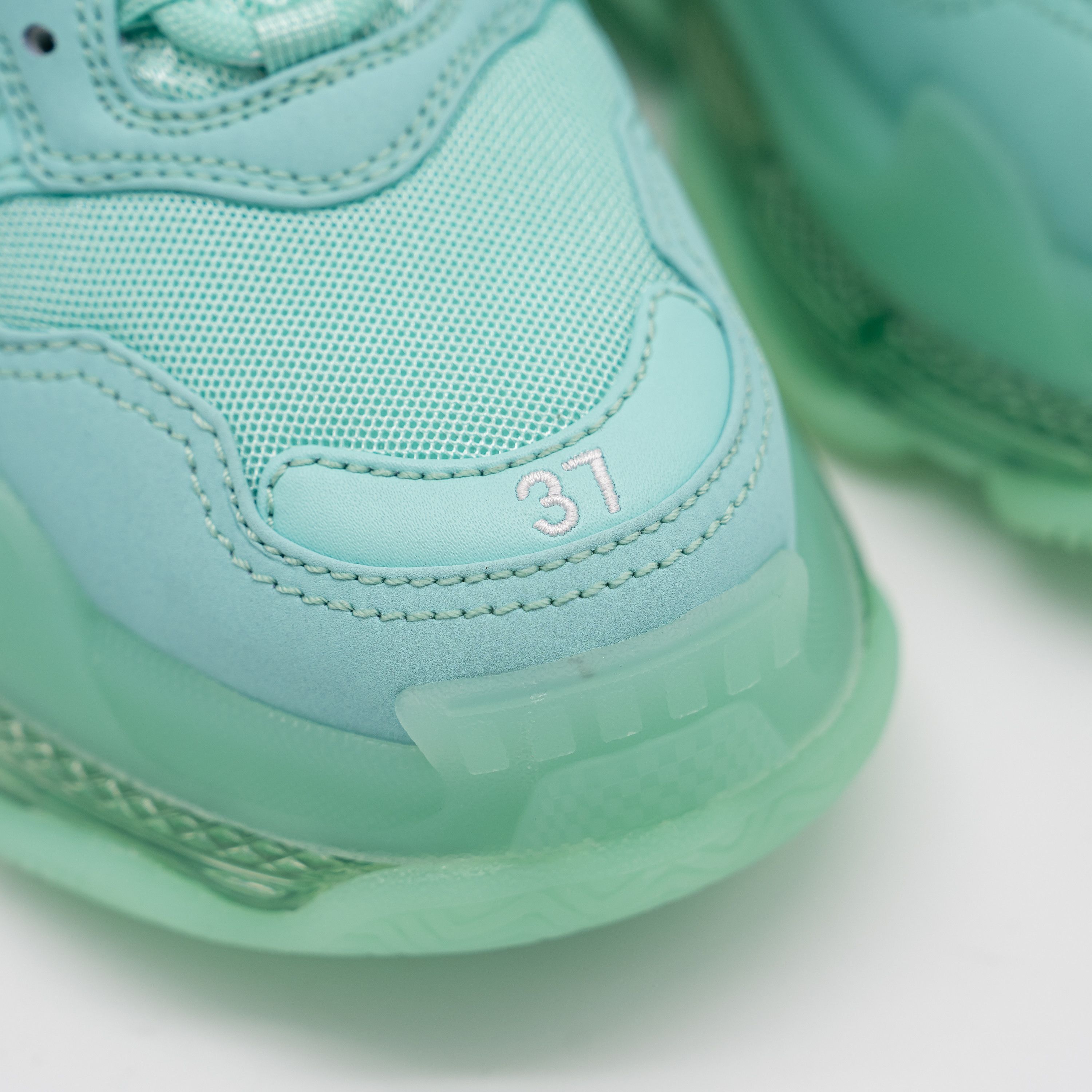 Balenciaga 37 EU / 7 US Balenciaga Triple S Sneakers Mint Green Size US 7 / IT 37 - 7 Thumbnail