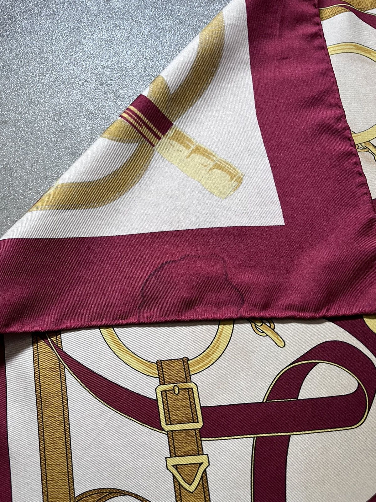 Hermes Hermes ''Eperon d'Or'' silk red scarf Size ONE SIZE - 23 Thumbnail