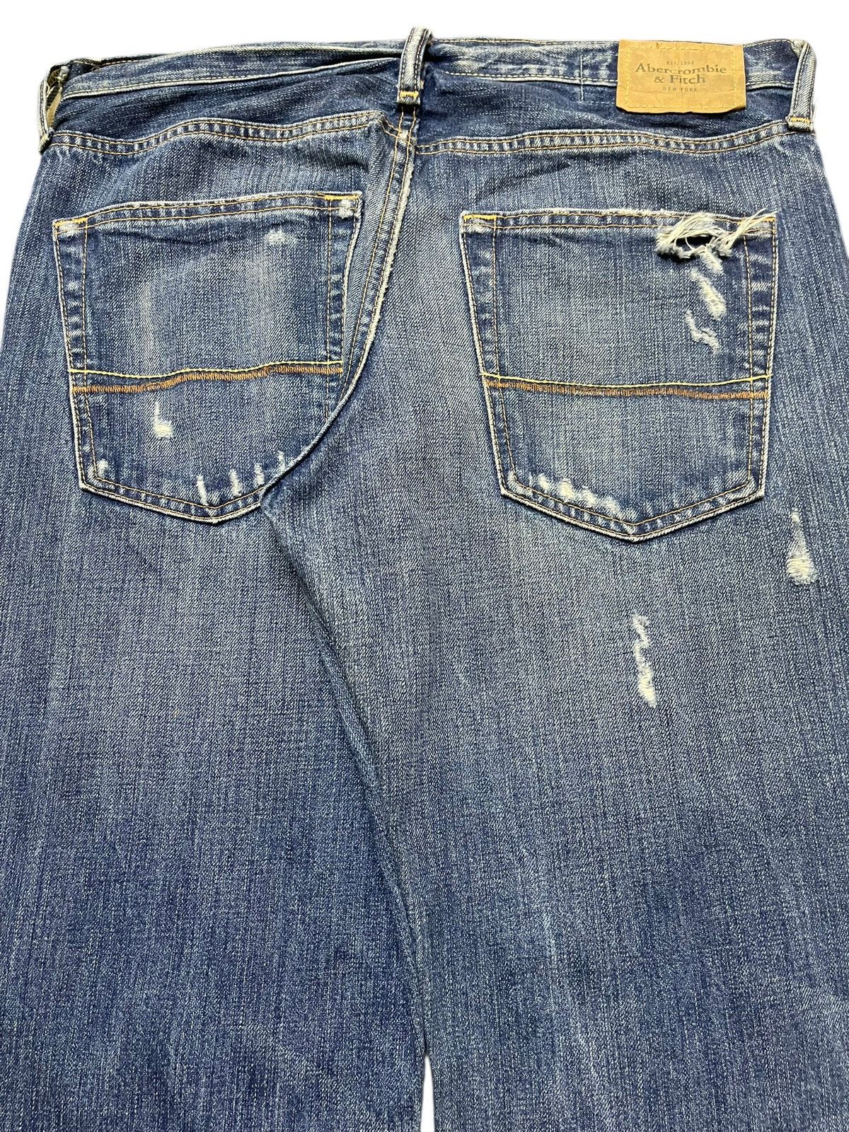 Abercrombie & Fitch Vintage Abercrombie & Fitch Faded Wash Distressed Baggy Jean Size US 34 / EU 50 - 6 Thumbnail