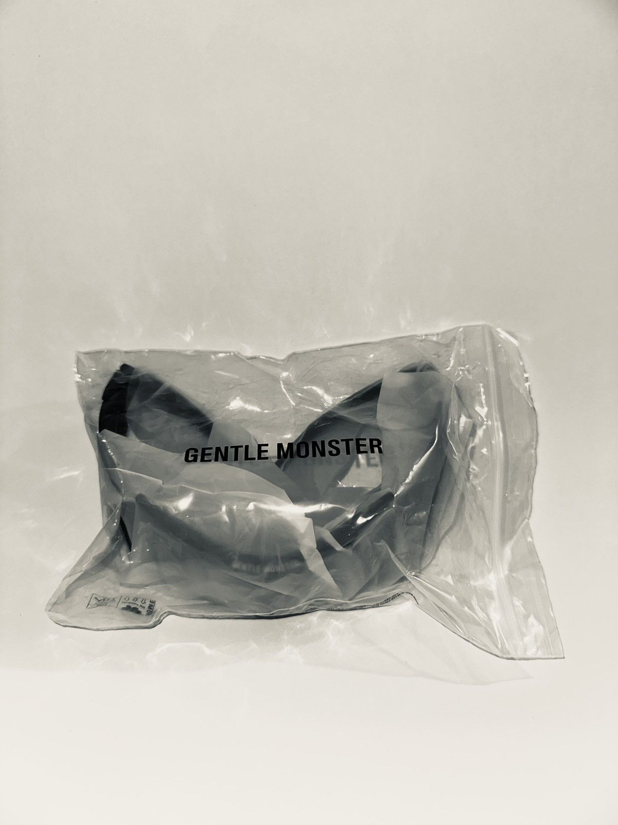 Gentle Monster × Mugler Gentle Monster x Mugler Spiral Sunglasses (01 M01) Size ONE SIZE - 8 Thumbnail