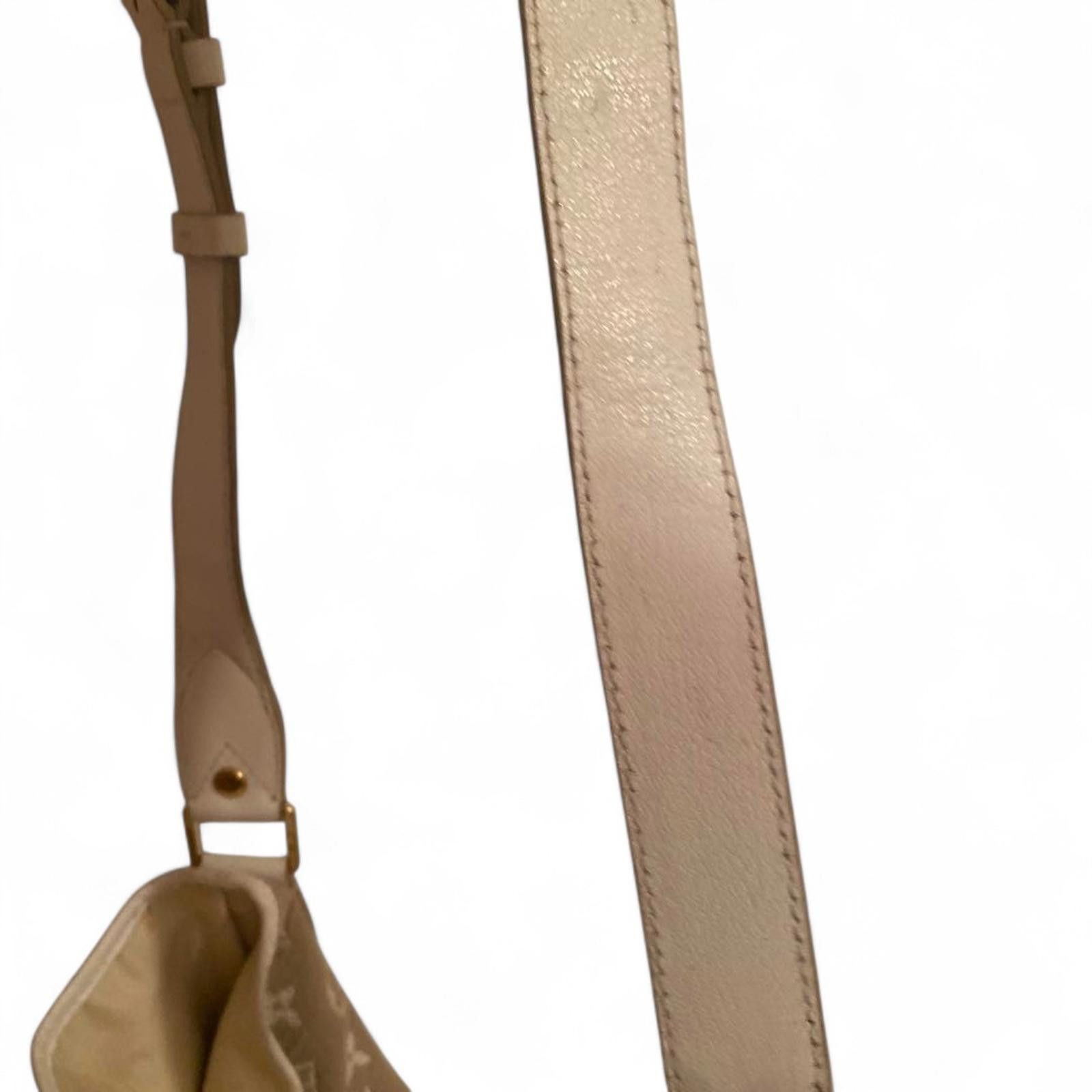Louis Vuitton Louis Vuitton - Beige Monogram Canvas Hobo Bag with Leather Size ONE SIZE - 6 Thumbnail