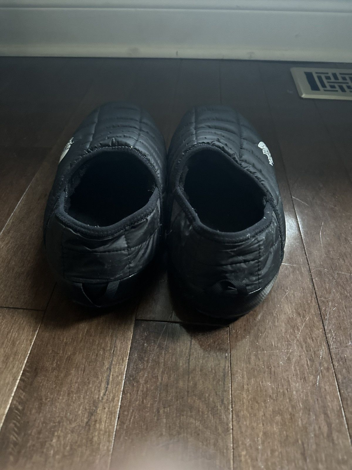 The North Face The North Face Puffer Shoe Slides Size US 13 / EU 46 - 4 Thumbnail