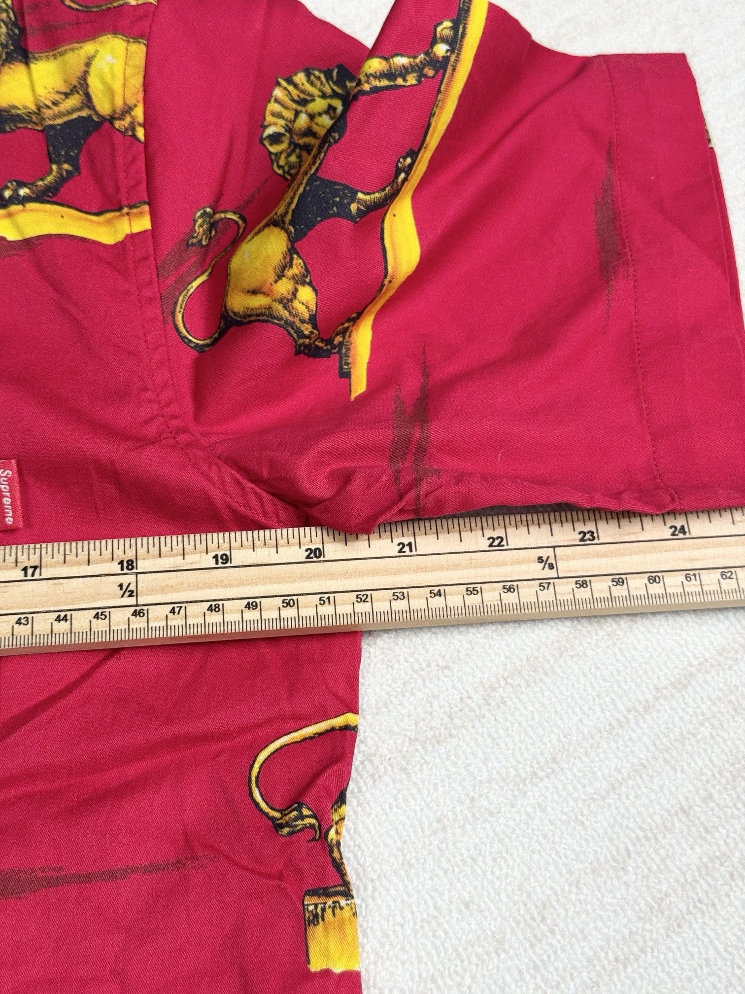 Supreme lion shirt (2015) Size US M / EU 48-50 / 2 - 8 Thumbnail