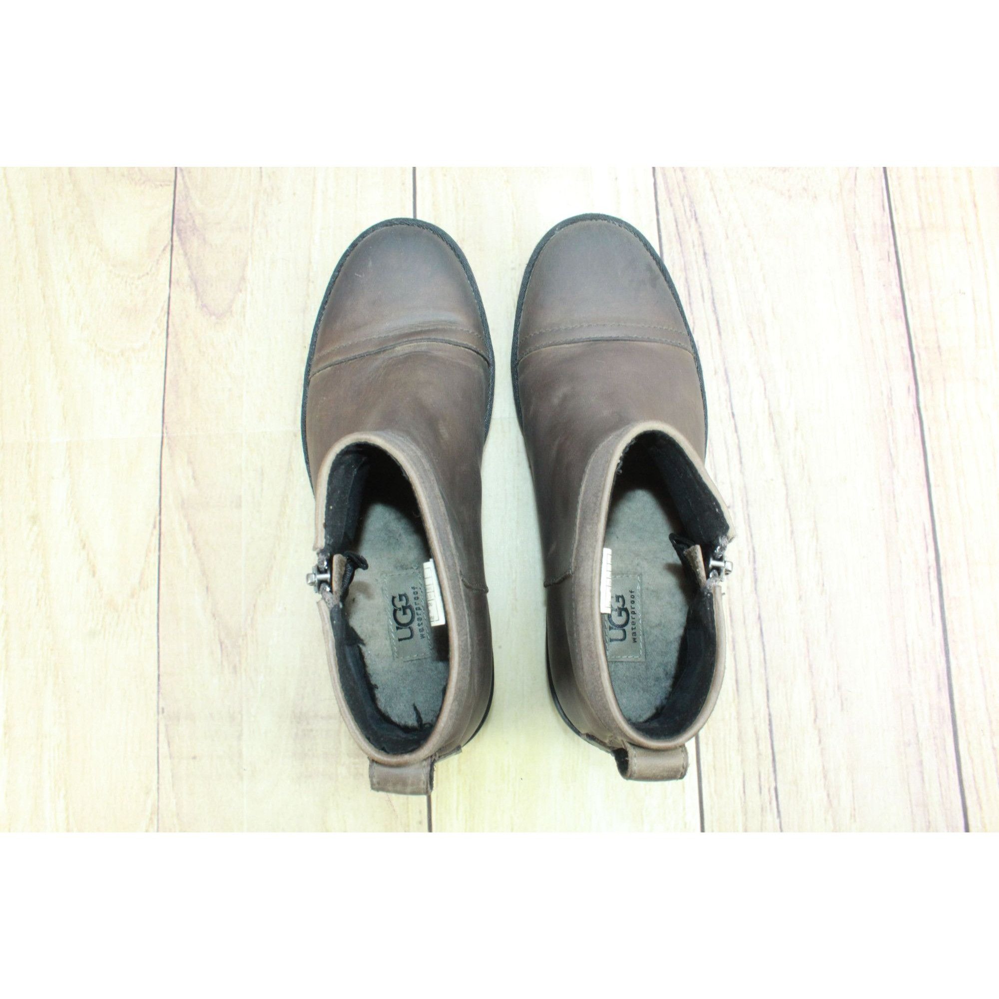 Ugg UGG Attell Brown Leather Waterproof Ankle Boots Size 6.5 Size US 6.5 / IT 36.5 - 7 Thumbnail