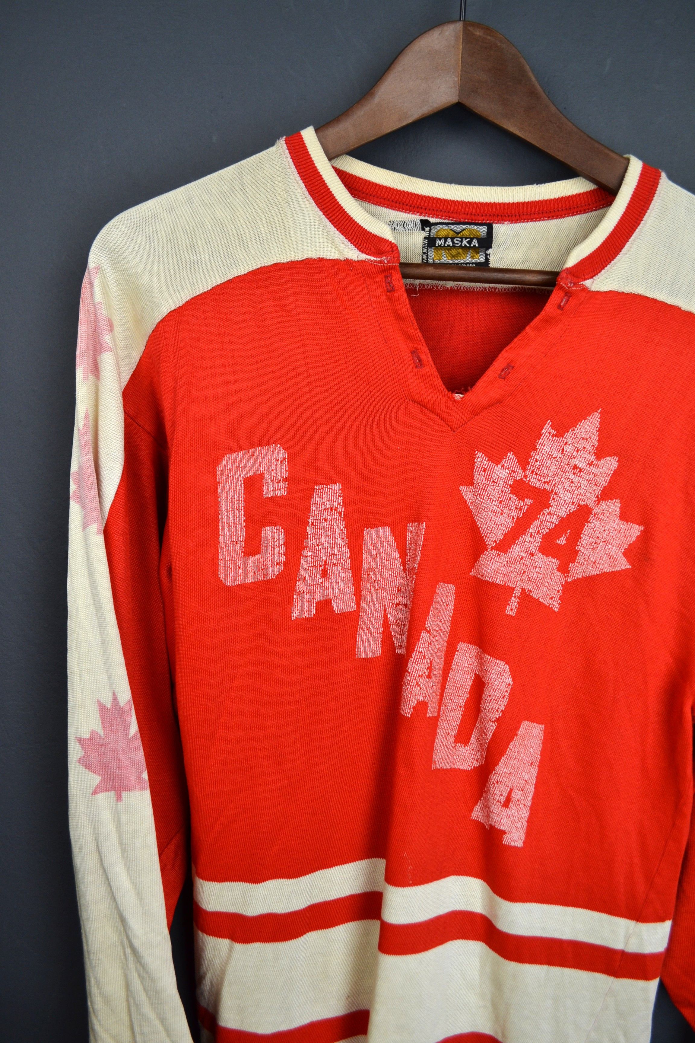 Vintage 1974 WHA Team Canada International Hockey Jersey Vintage Size US XS / EU 42 / 0 - 2 Thumbnail