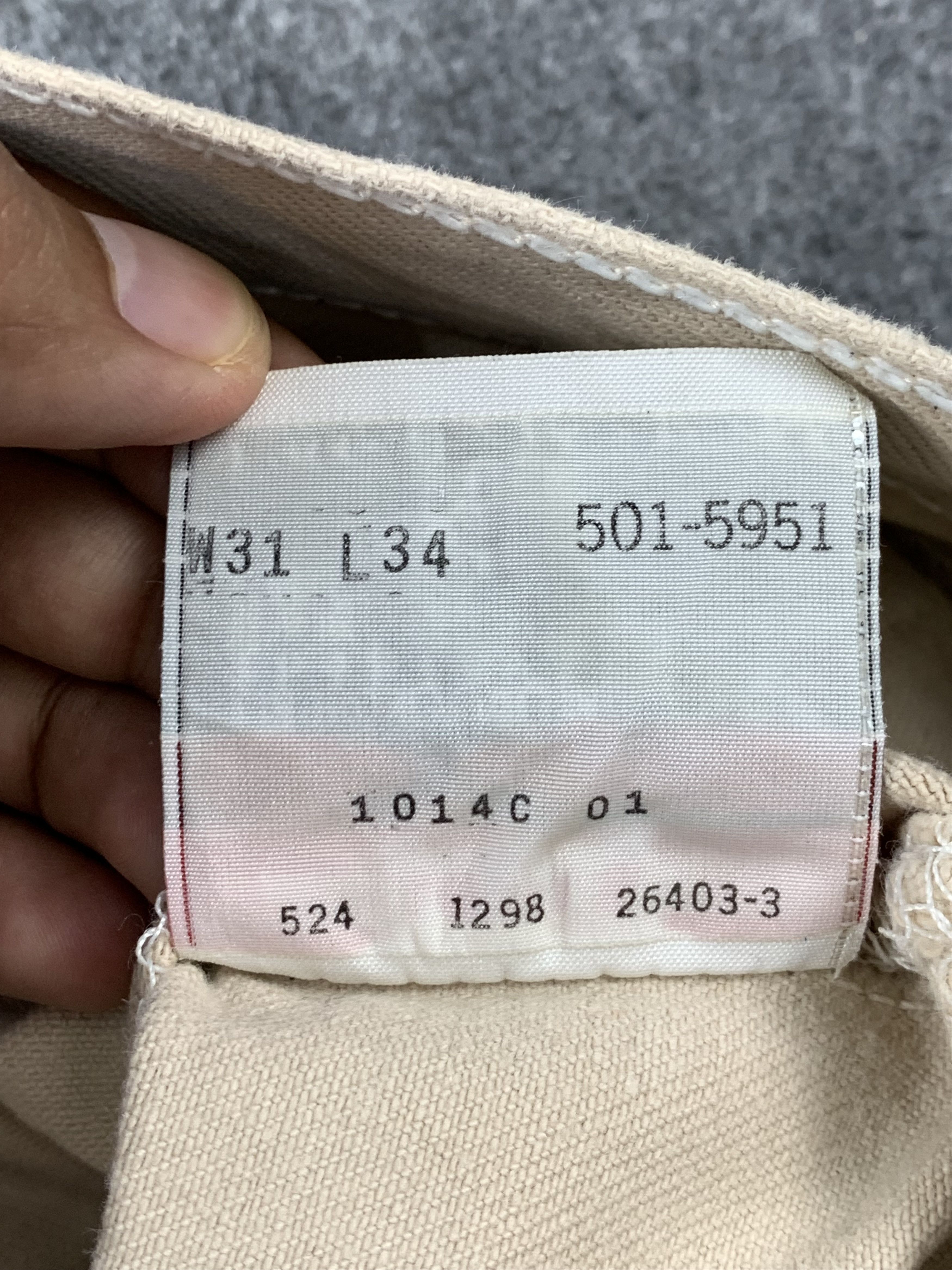 Levi's Vintage Levis 501 Cream Jeans DP1983 Size US 31 - 7 Thumbnail