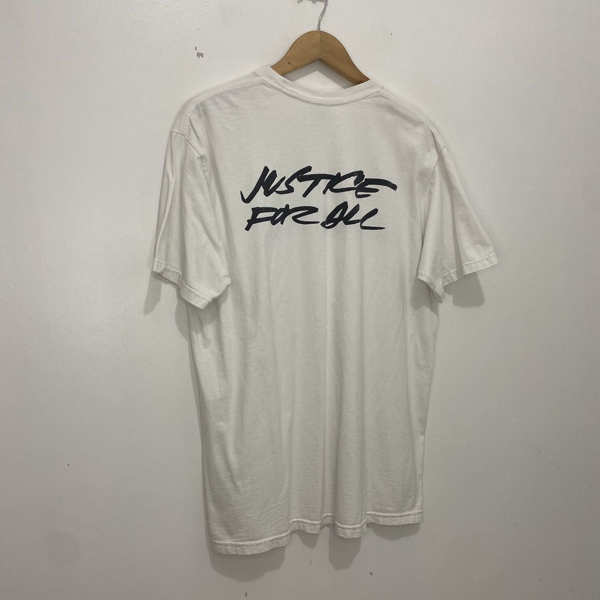 Supreme Supreme Futura Logo Tee Size US L / EU 52-54 / 3 - 5 Thumbnail