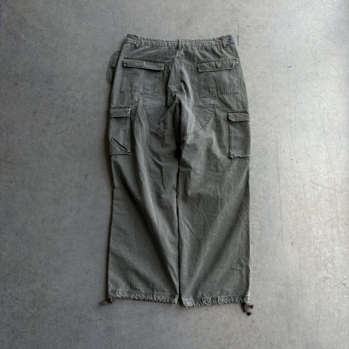 Mossimo Vintage mossimo military 36x30 cargo baggy skater pants jnco Size US 40 / EU 56 - 6 Thumbnail