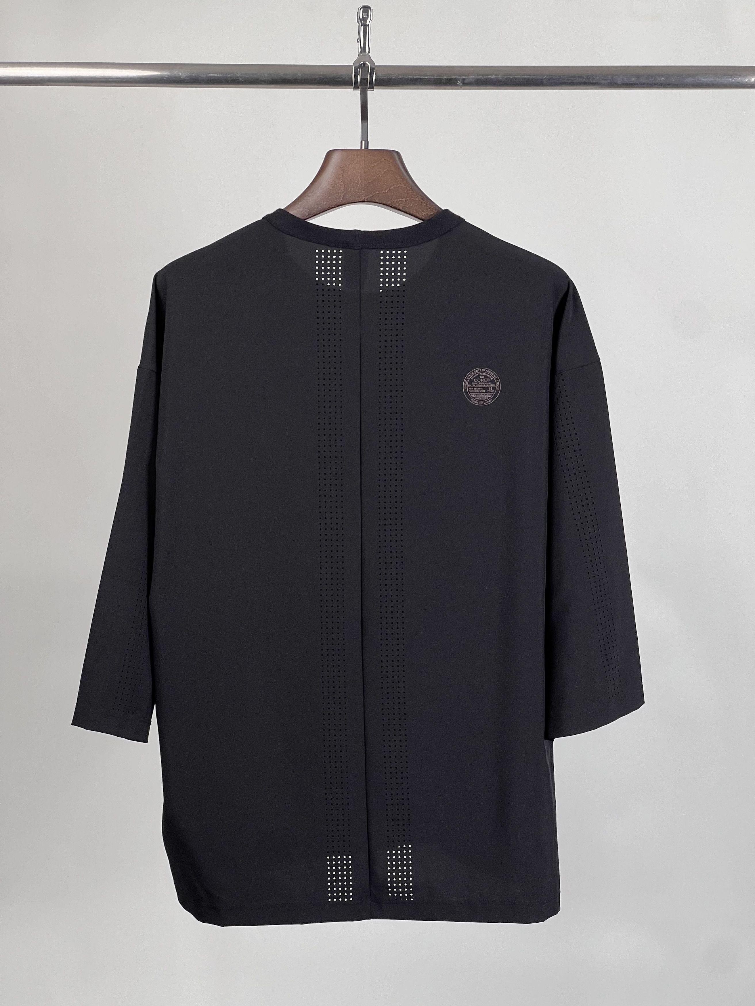 MAGIC STICK Brand New 'The Core' Black SS Tee Size US L / EU 52-54 / 3 - 2 Thumbnail