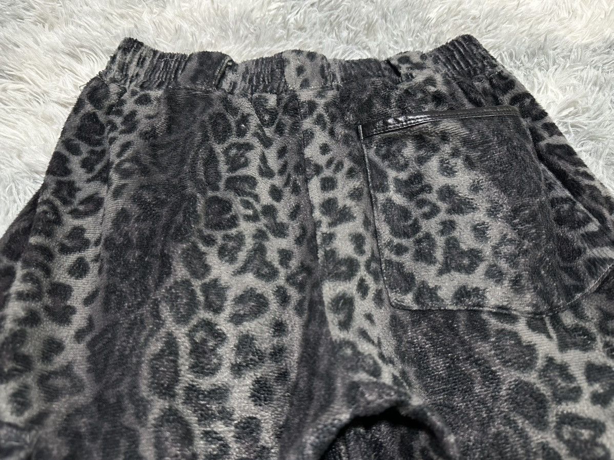 Japanese Brand 🔥Sick Y2K Clash Ahead Leopard Shorts Punk Size US 30 / EU 46 - 10 Thumbnail