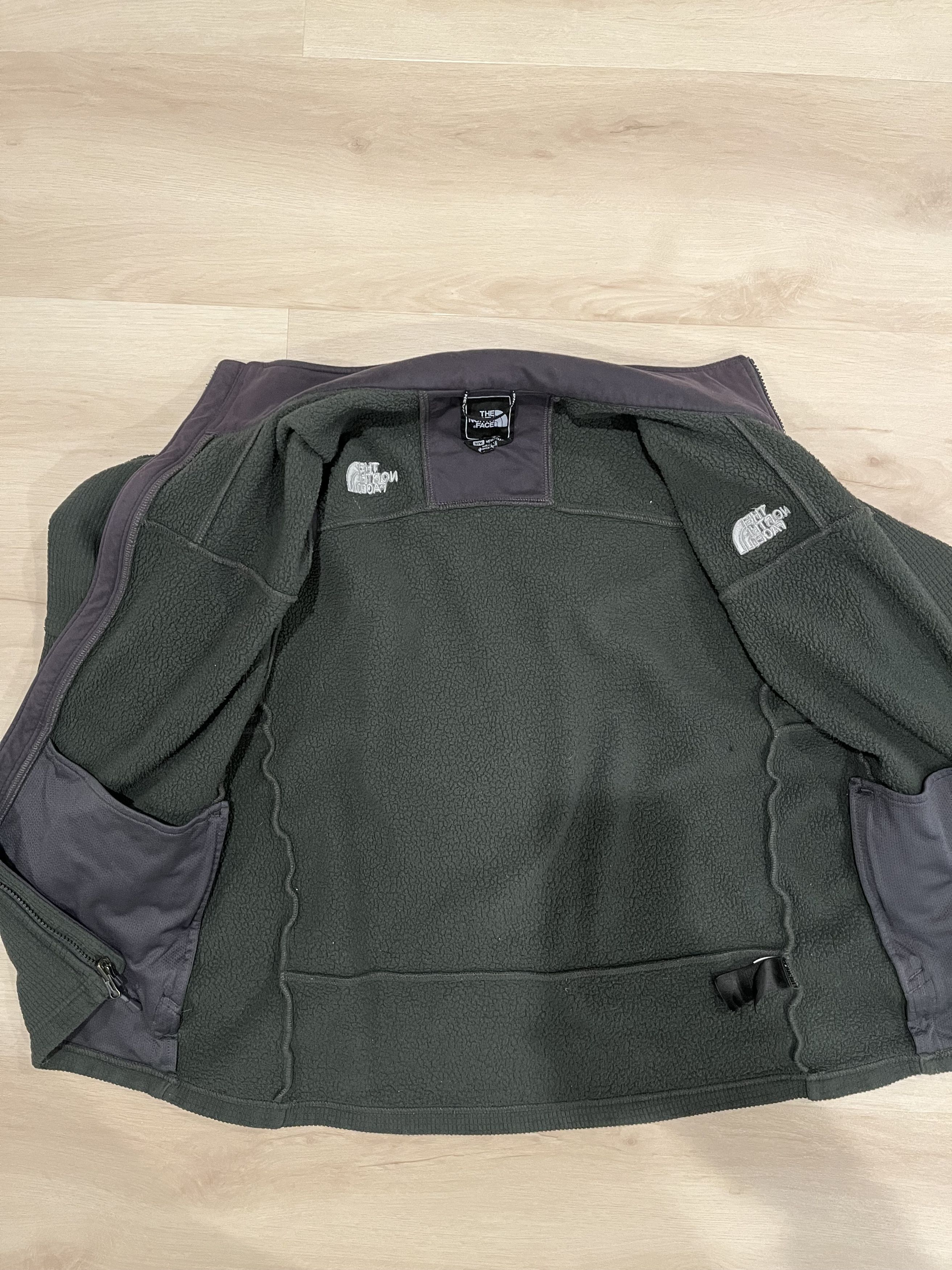 The North Face Men's The north face light softshell size medium Size US M / EU 48-50 / 2 - 3 Thumbnail