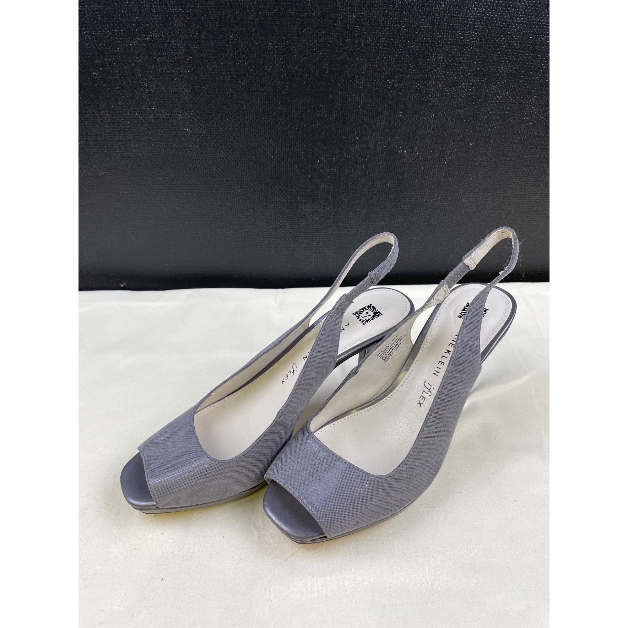 Anne Klein Anne Klein Women's Gray Sling Back Peep Toe Shoes/Heels 3.75 Size US 8 / IT 38 - 2 Thumbnail