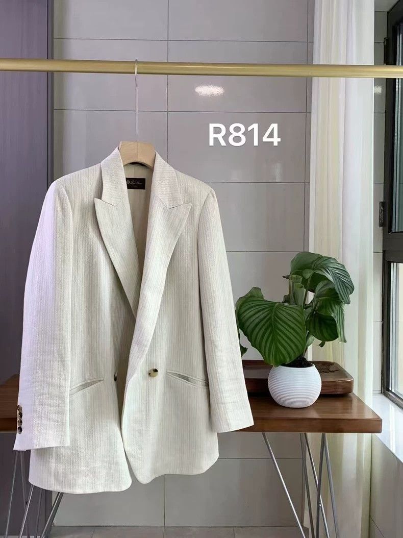 Loro Piana LORO PIANA Textured solid color suit jacket Size XS / US 0-2 / IT 36-38 - 1 Thumbnail