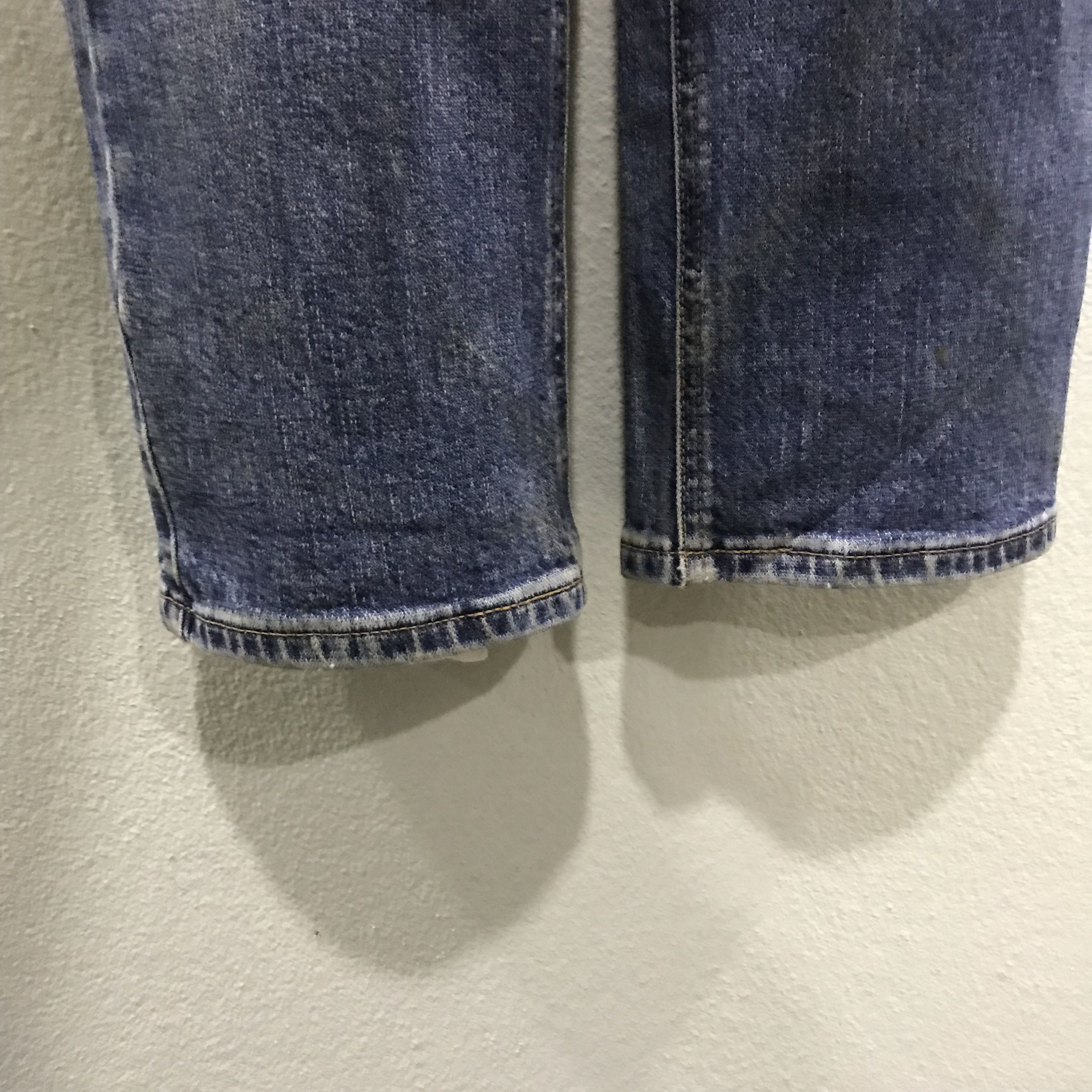 Wrangler Vintage Wrangler 2000s Fade Distressed Look Straight Leg Size US 29 - 8 Thumbnail